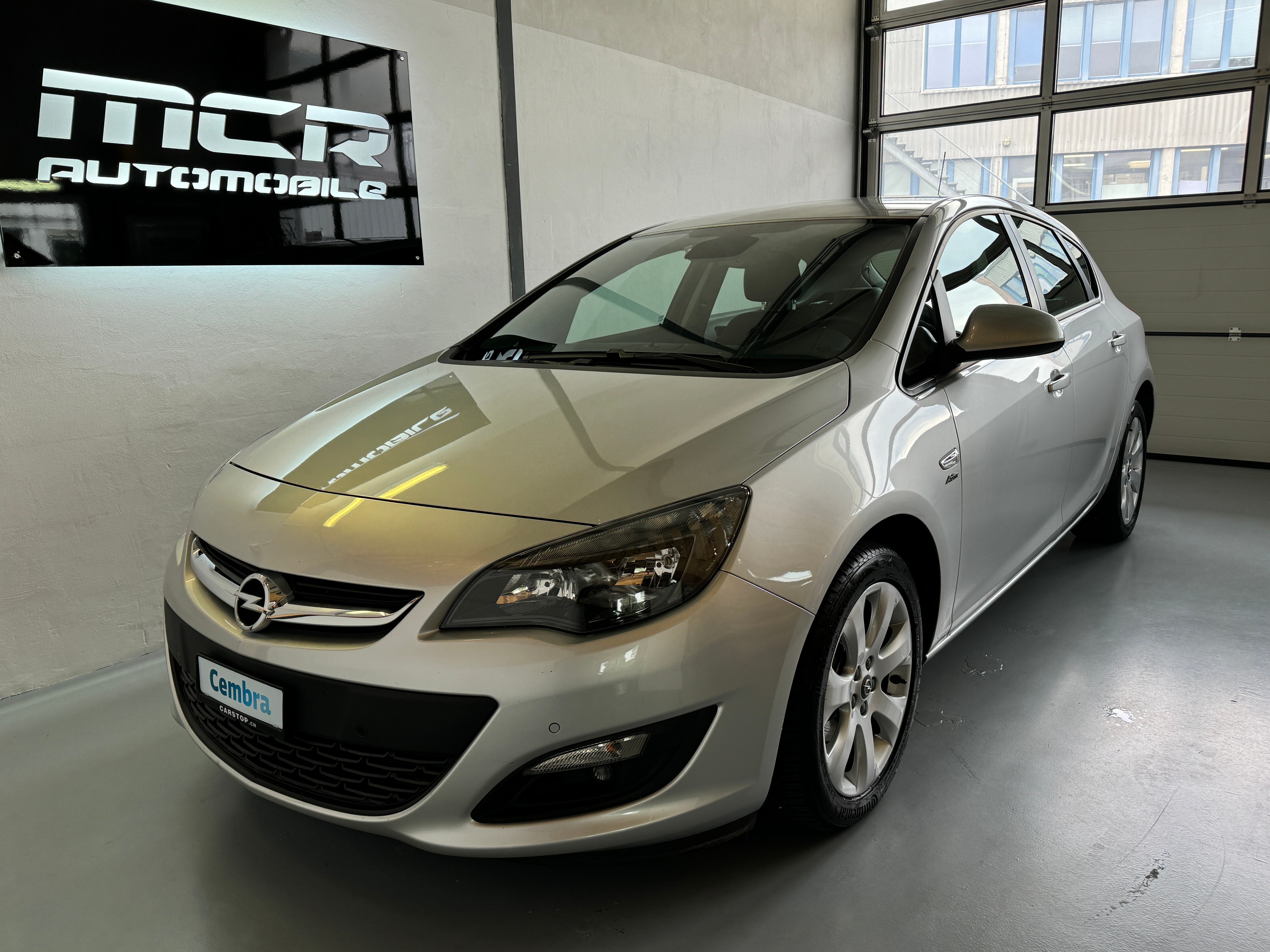 OPEL Astra 1.4i 16V Turbo Active Edition