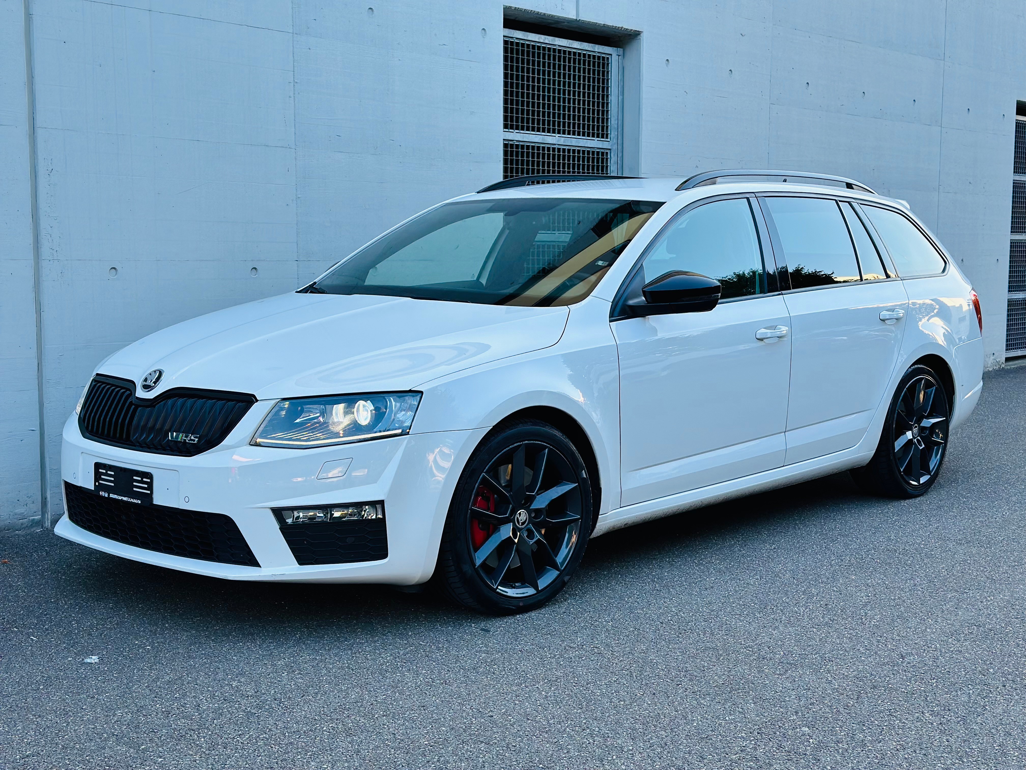 SKODA Octavia Combi 2.0 TSI RS DSG