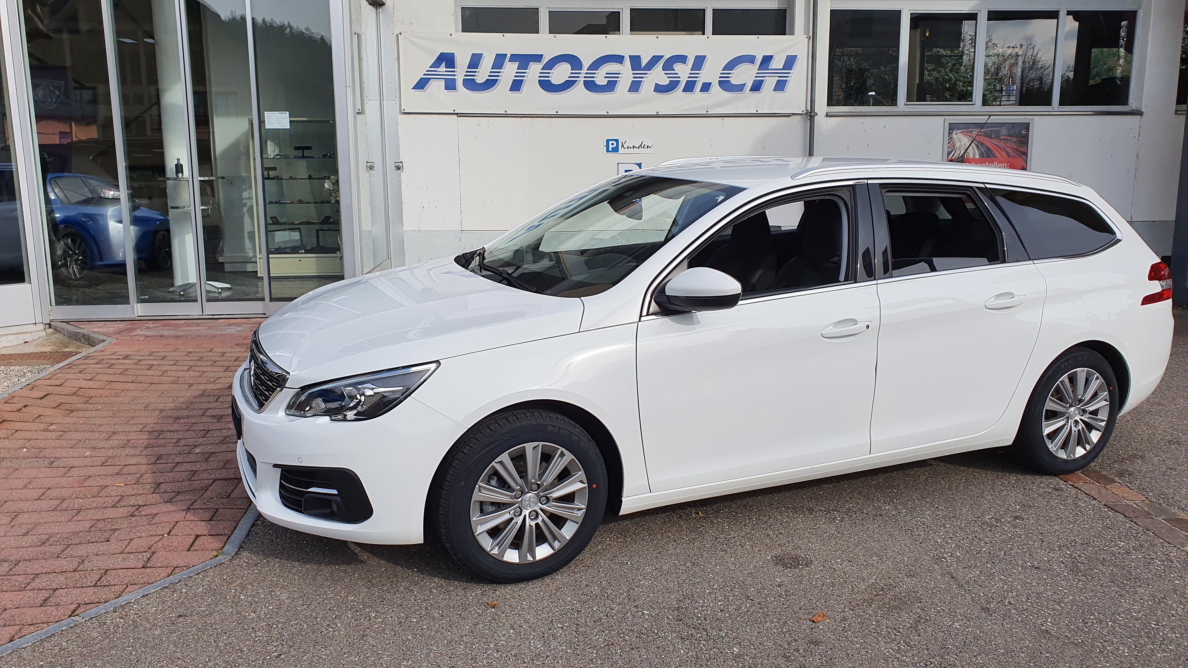 PEUGEOT 308 SportsWagon Swissline AT **mit AHK**