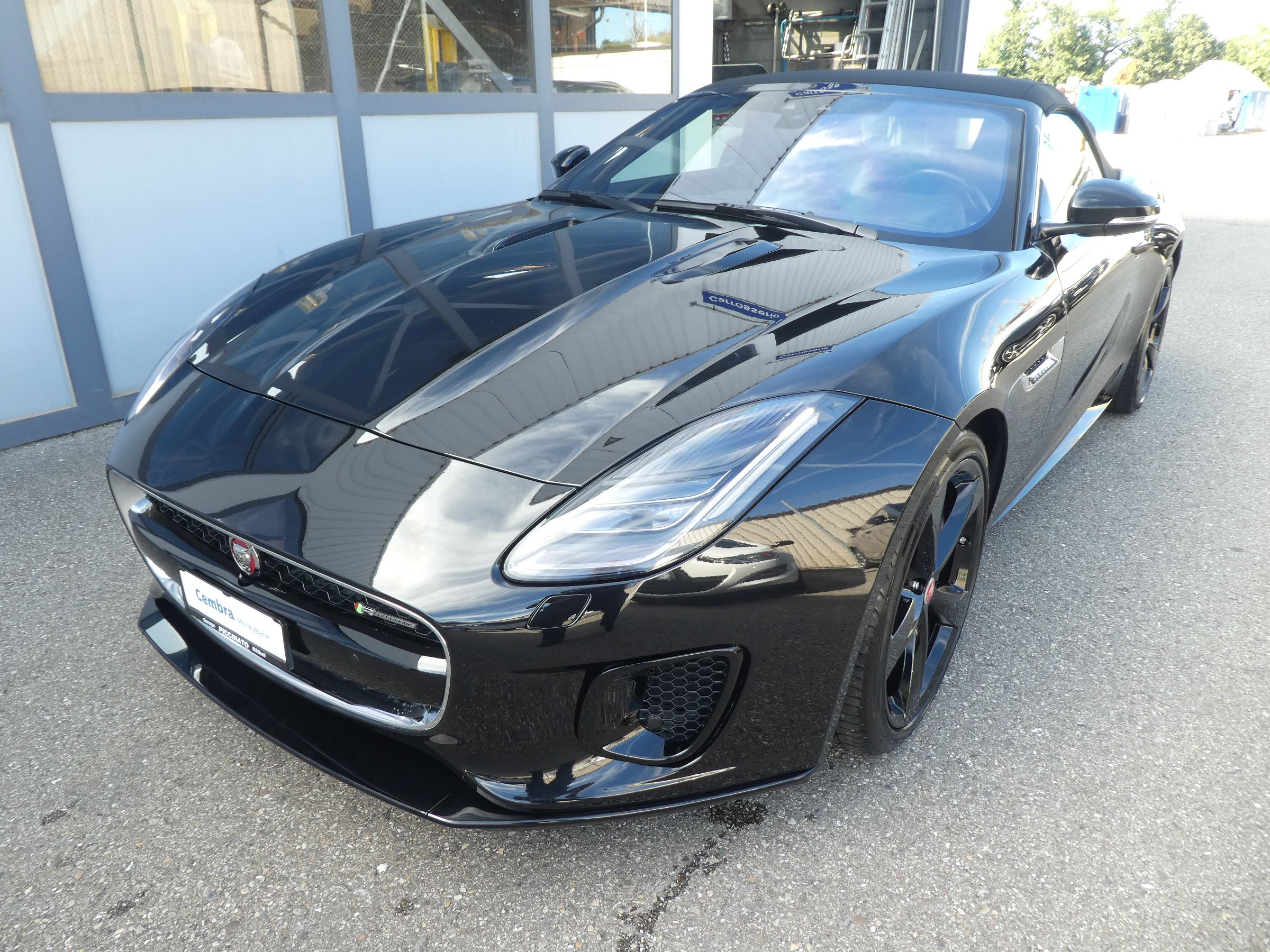 JAGUAR F-Type Convertible 2.0 I4 R-Dynamik Automatik