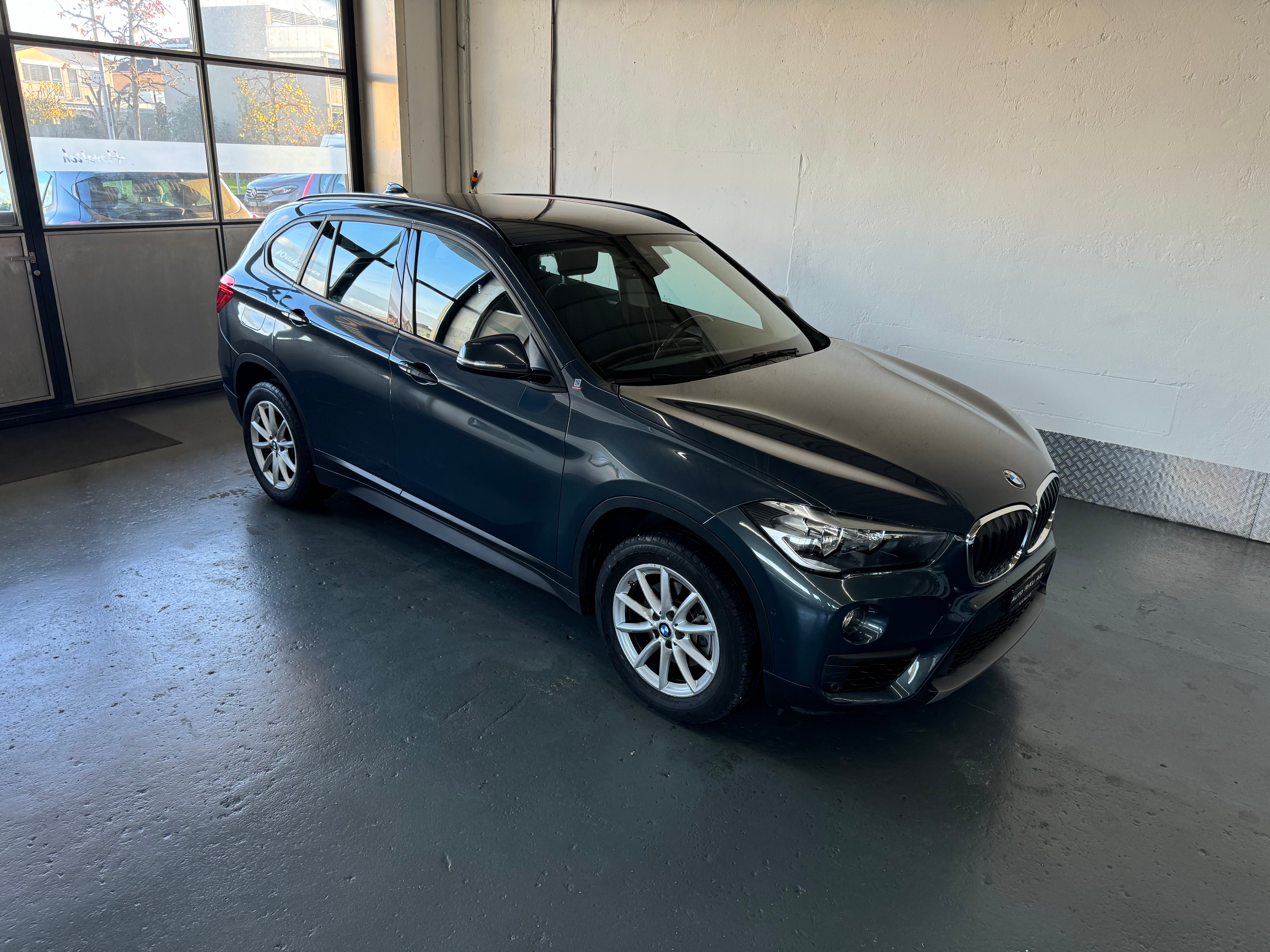 BMW X1 sDrive 18i Sport Line