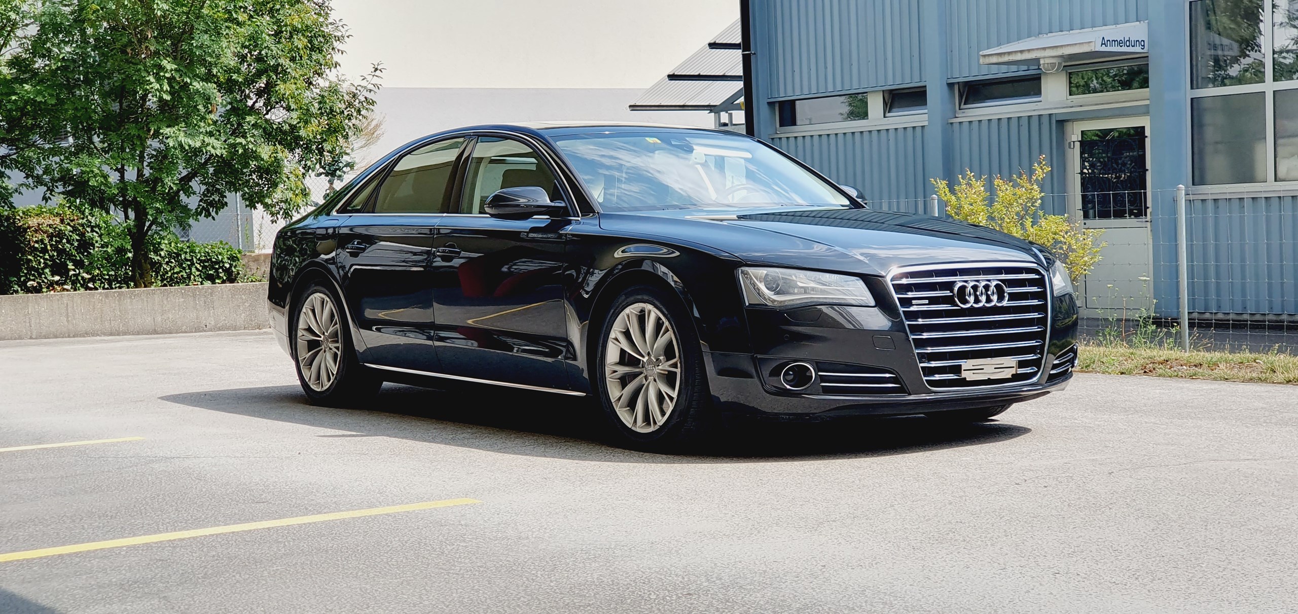 AUDI A8 4.2 FSI quattro tiptronic