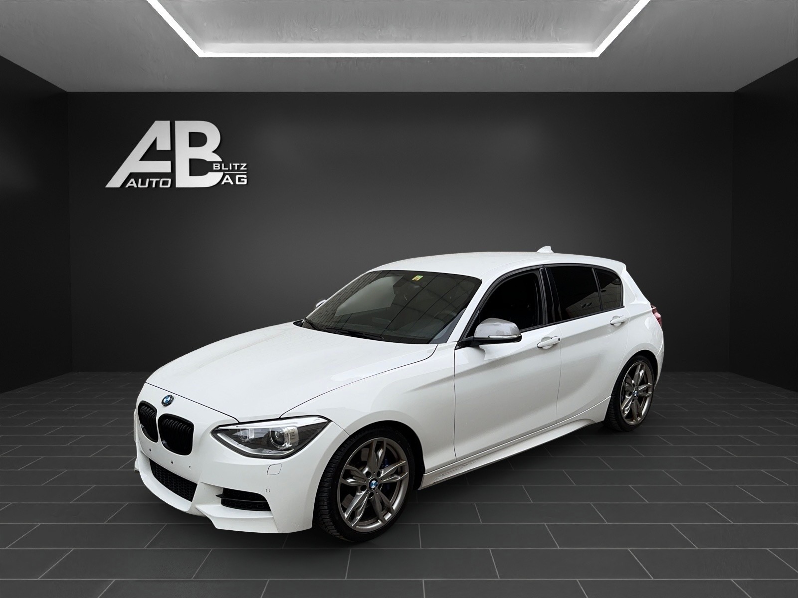 BMW M135i