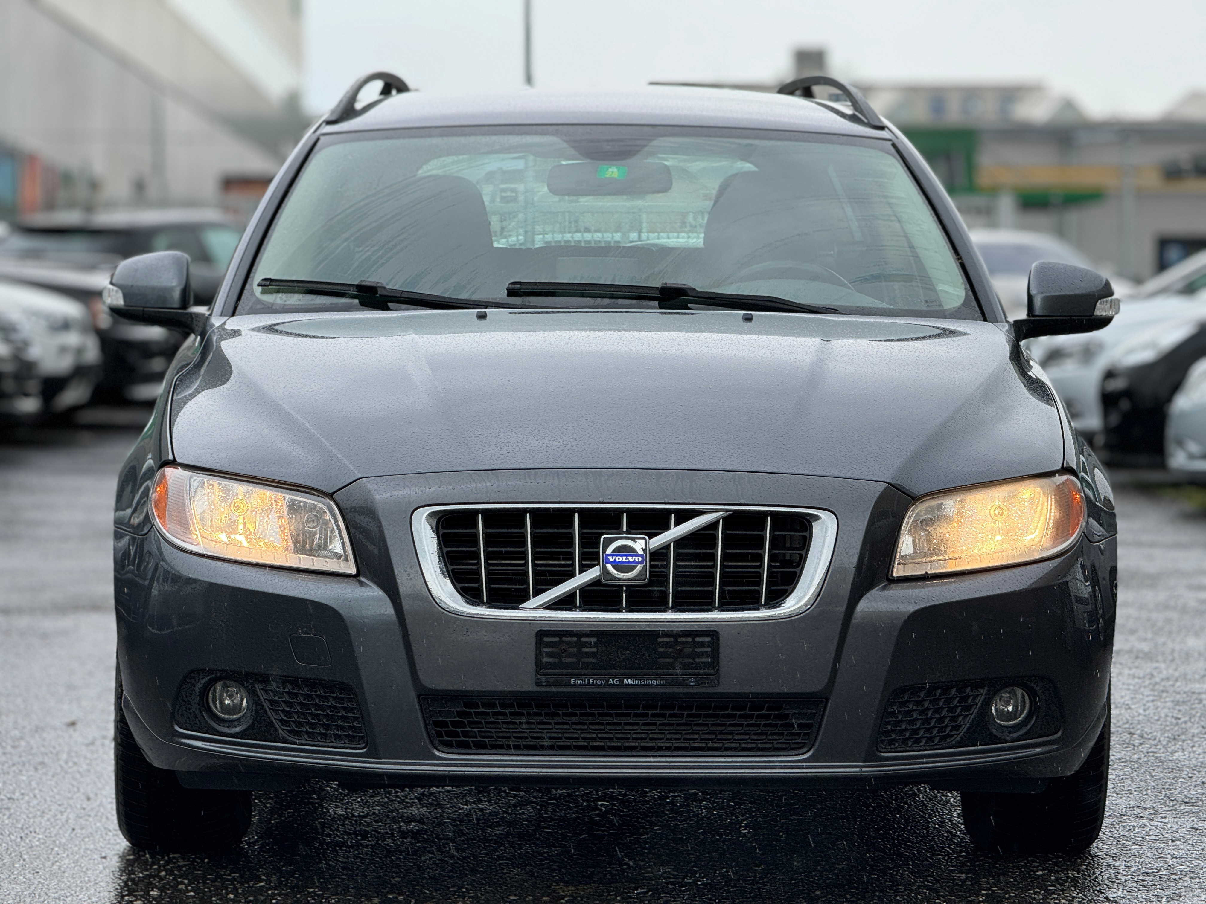 VOLVO V70 D5 Momentum Geartronic