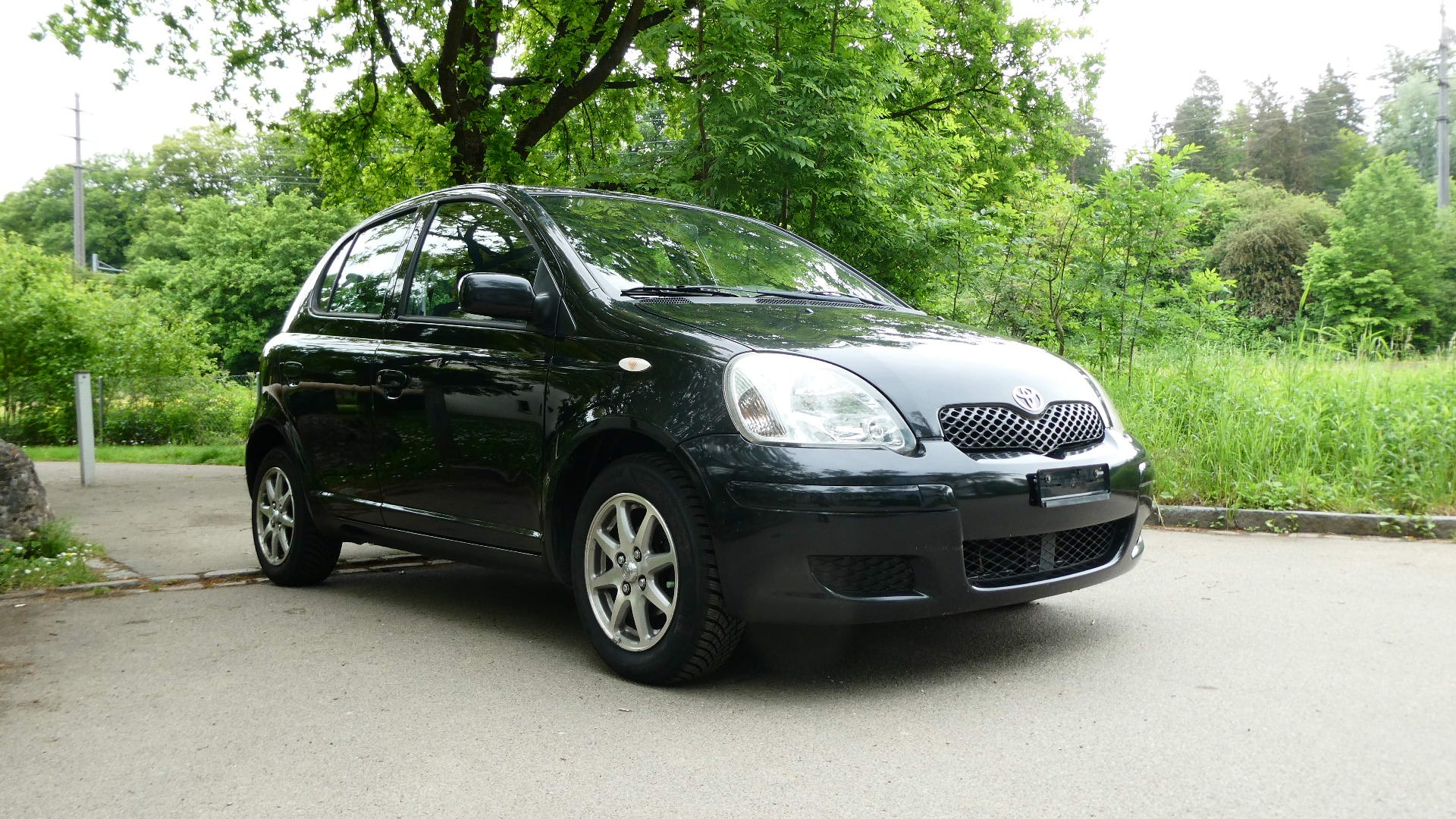 TOYOTA Yaris 1.3 Linea Sol