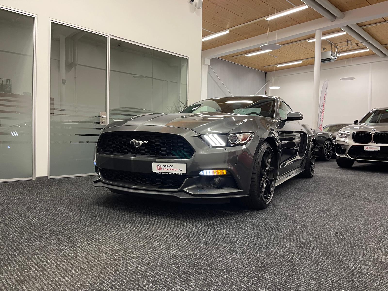 FORD Mustang 2.3 Fastback / GT Line