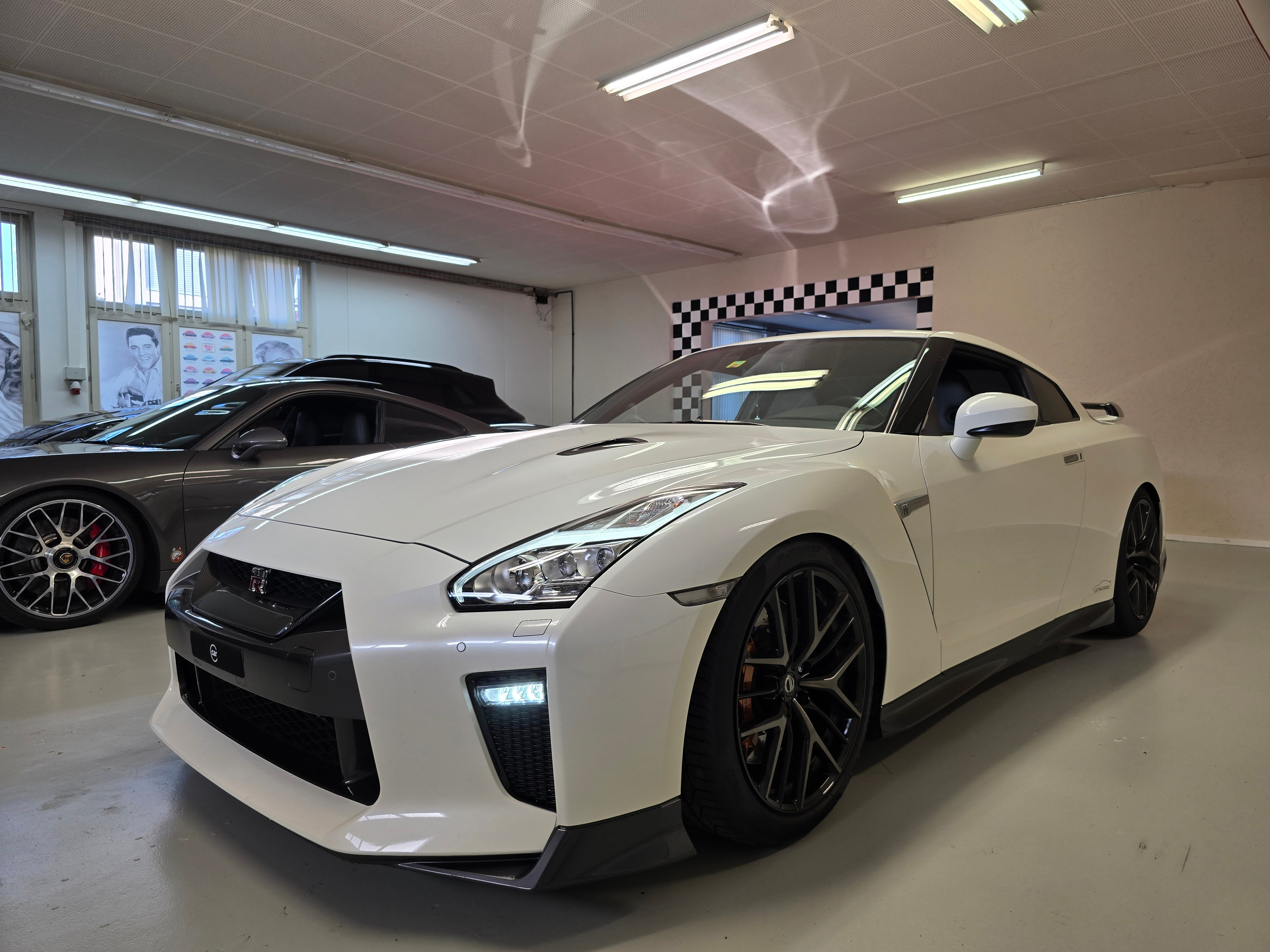 NISSAN GT-R 3.8 V6 Biturbo Presitge Edition