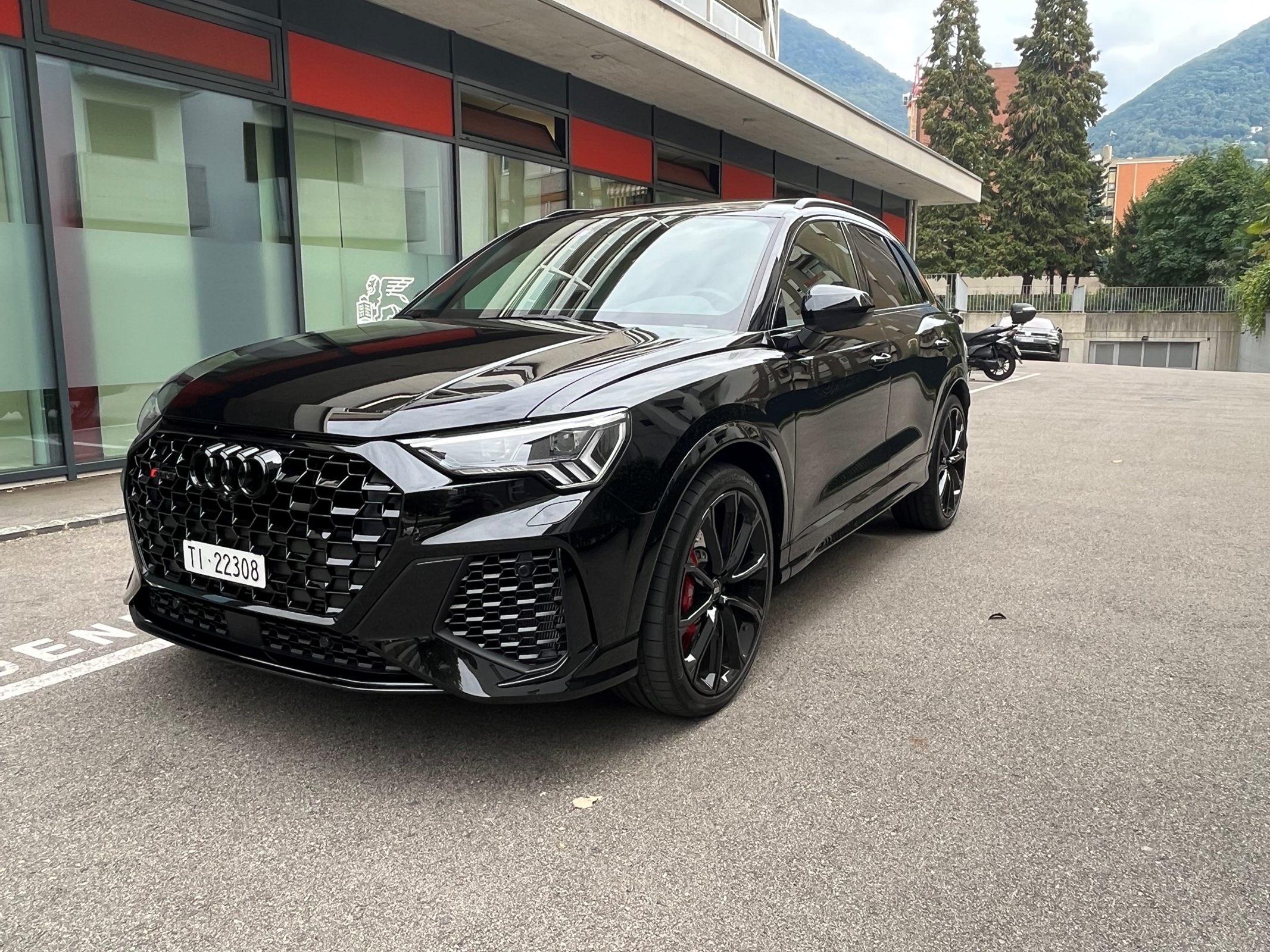 AUDI RS Q3 2.5 TFSI quattro S tronic