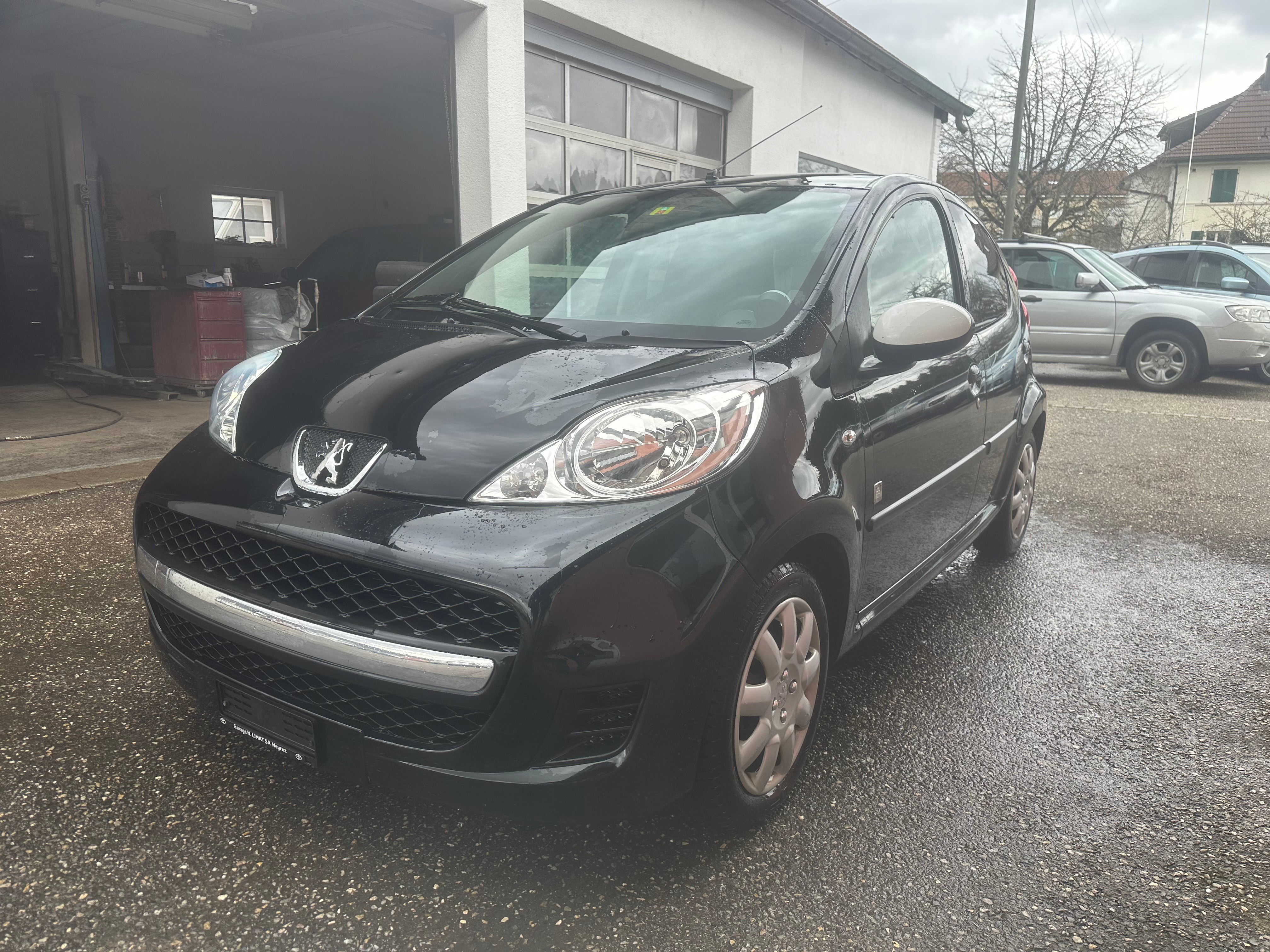 PEUGEOT 107 1.0 Swiss Edition