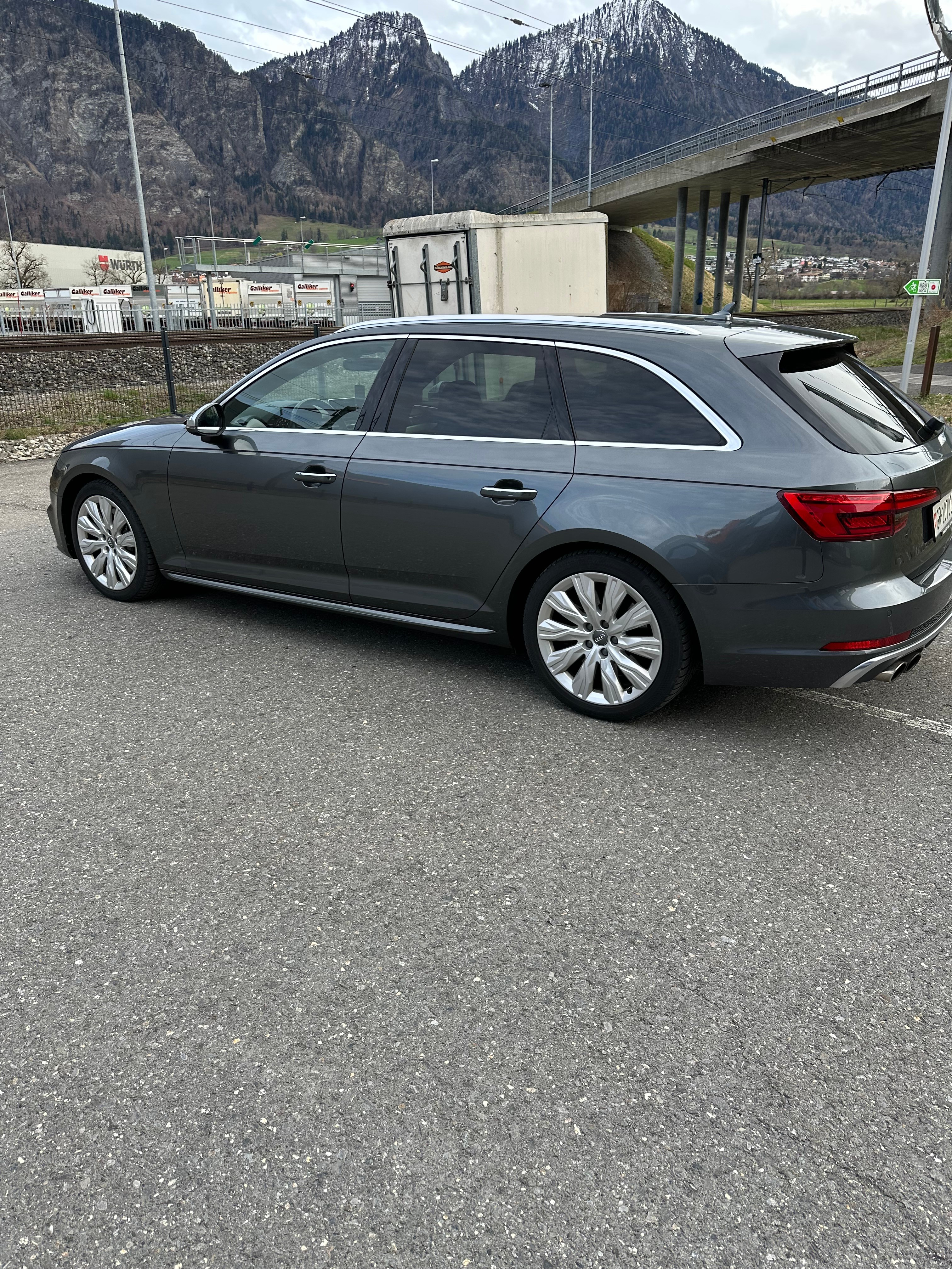 AUDI S4 Avant 3.0 TFSI quattro tiptronic