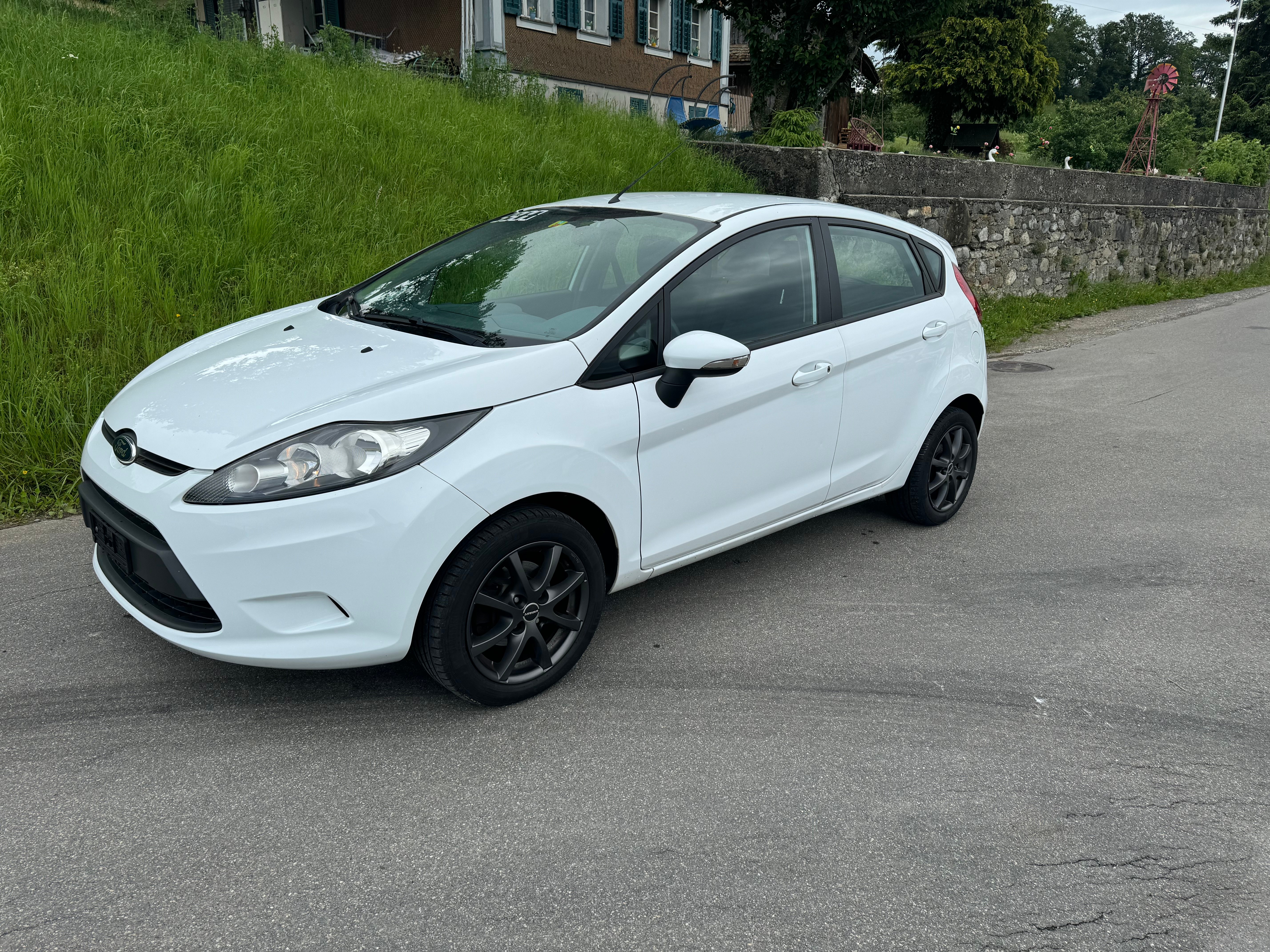 FORD Fiesta 1.4 16V Titanium