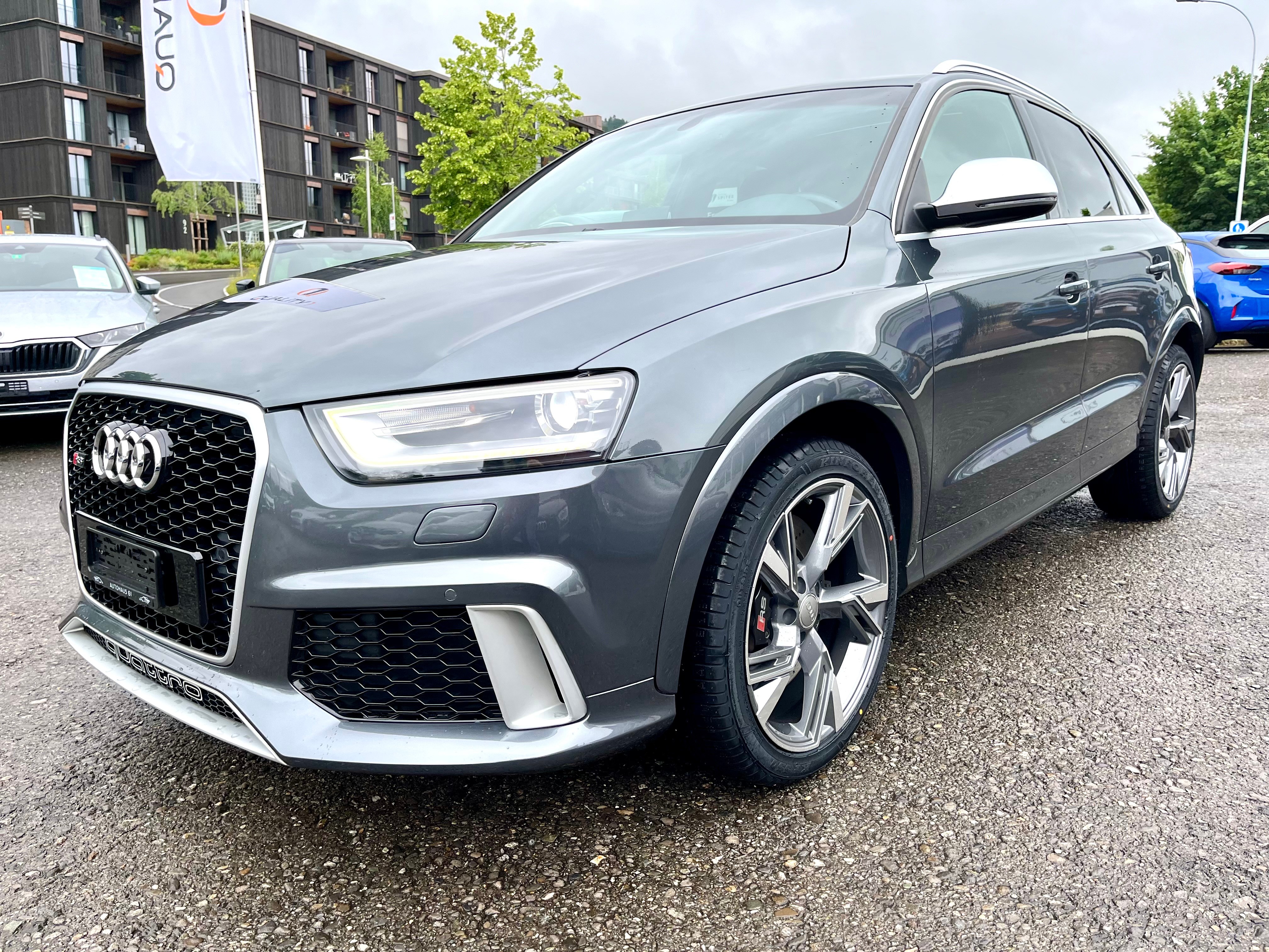 AUDI RS Q3 2.5 TFSI quattro S-tronic(CH-Fahrzeug)