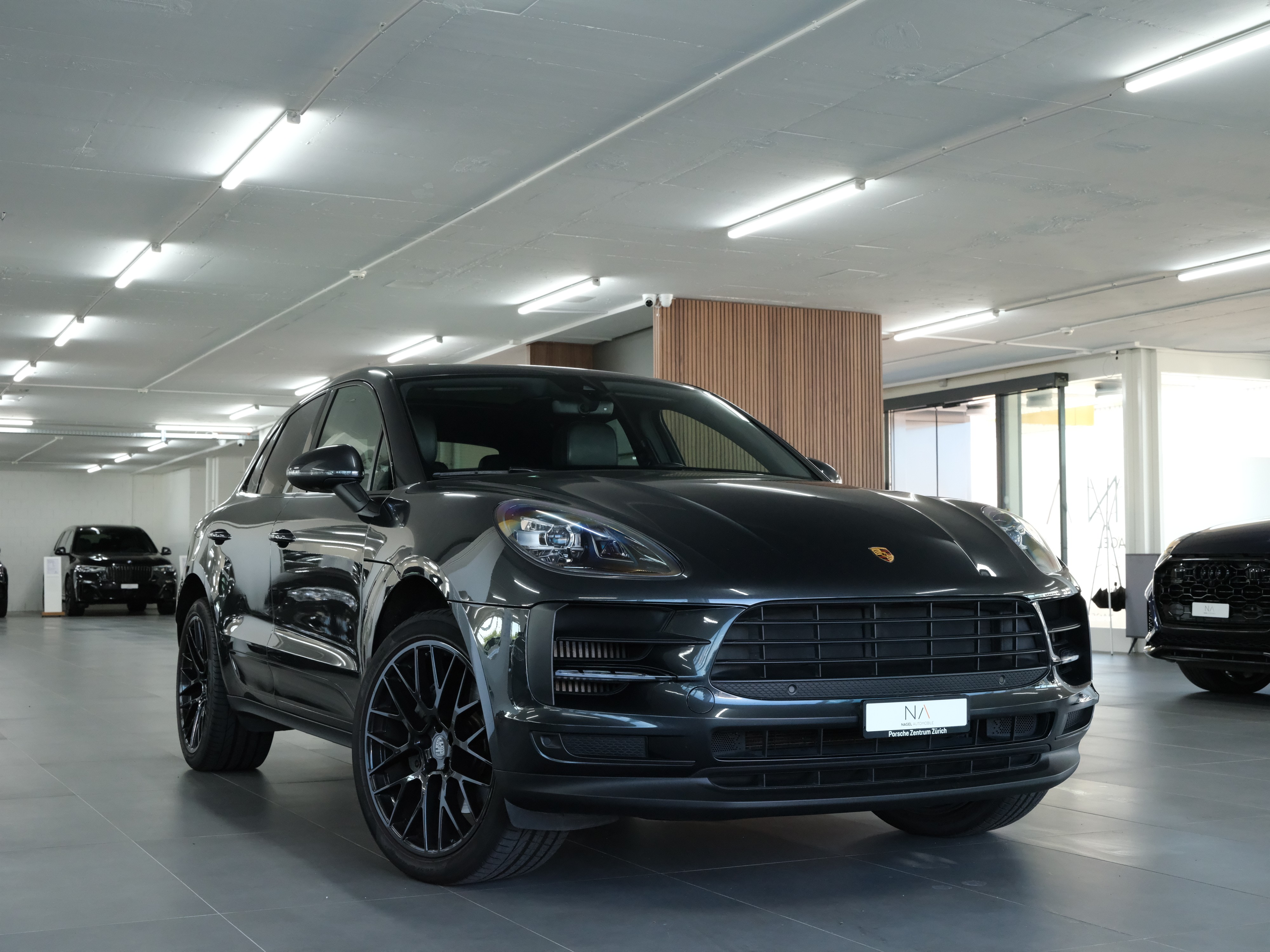 PORSCHE Macan S PDK