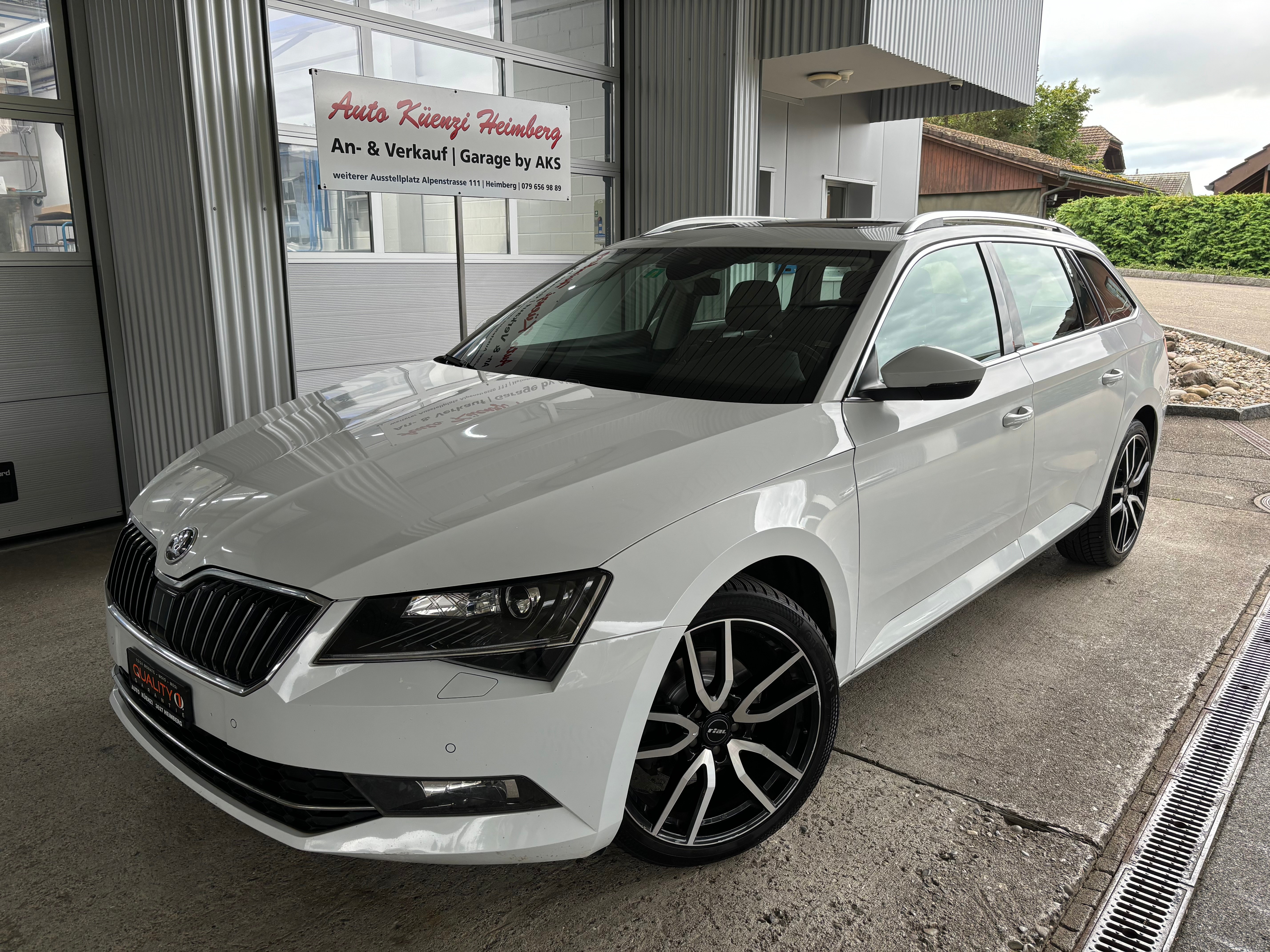 SKODA Superb Combi 2.0 TDi Style 4x4 DSG