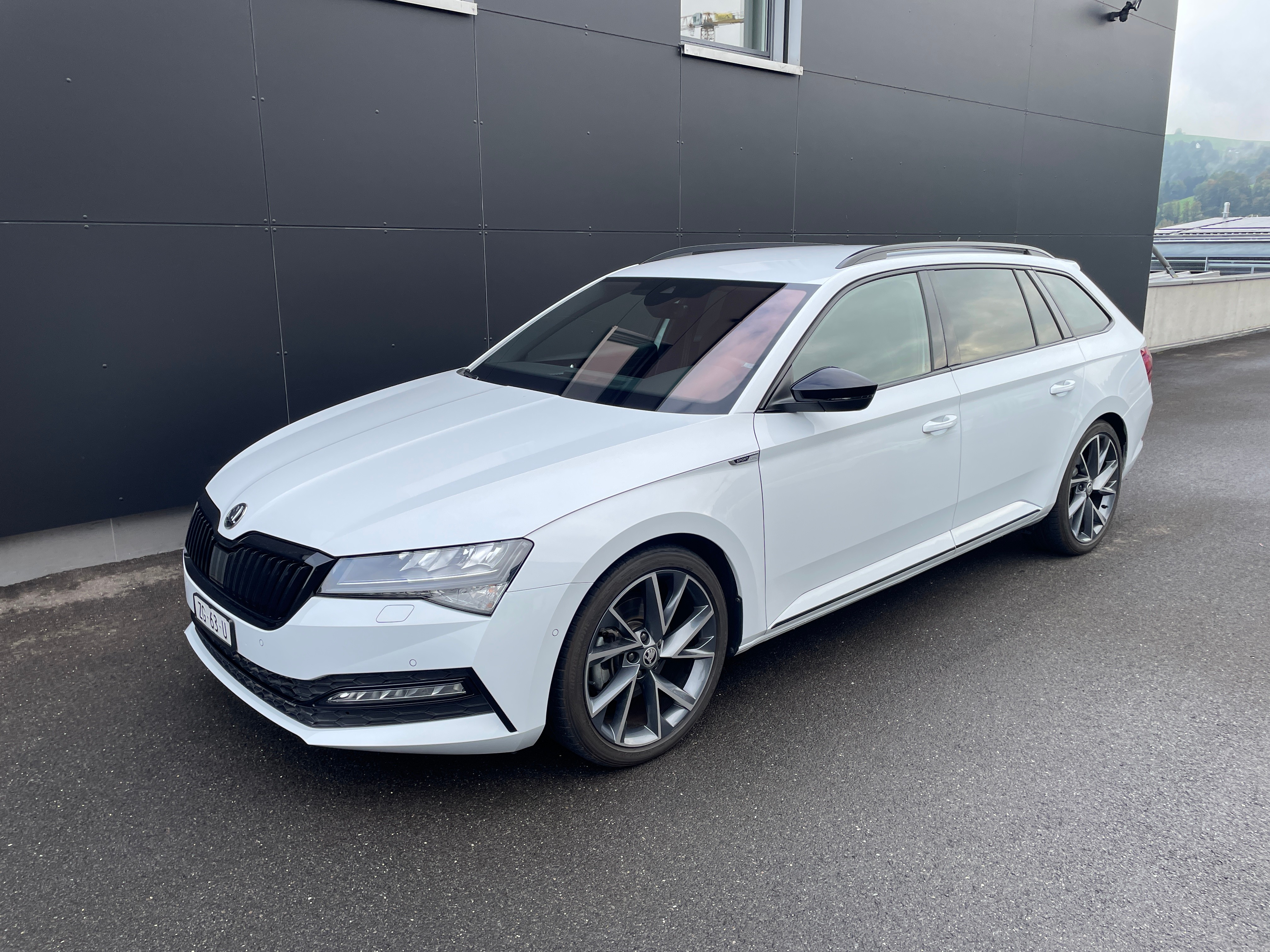 SKODA Superb Combi 2.0 TDi SportLine Light 4x4 DSG