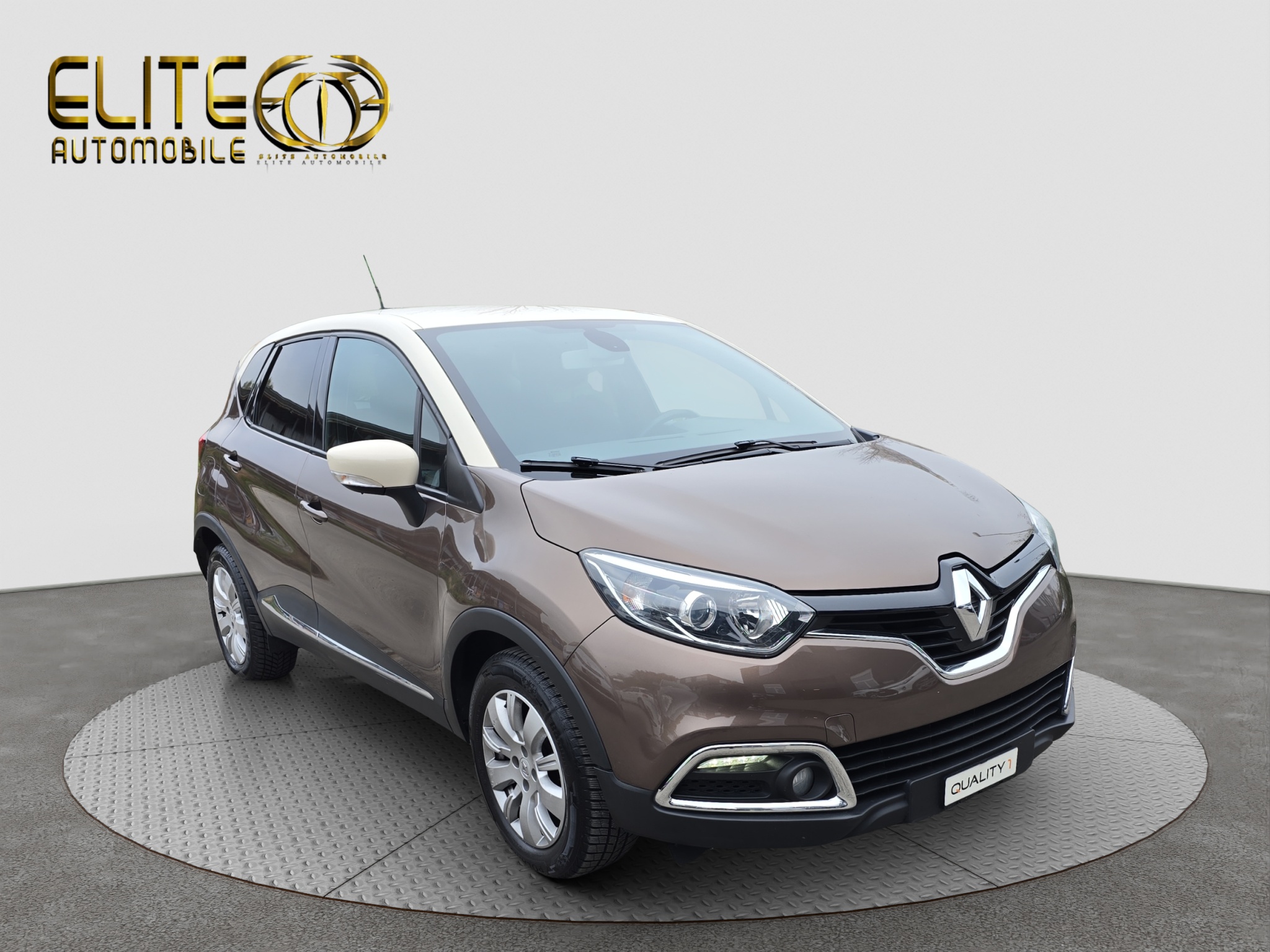 RENAULT Captur 1.2 T 16V Privilège EDC