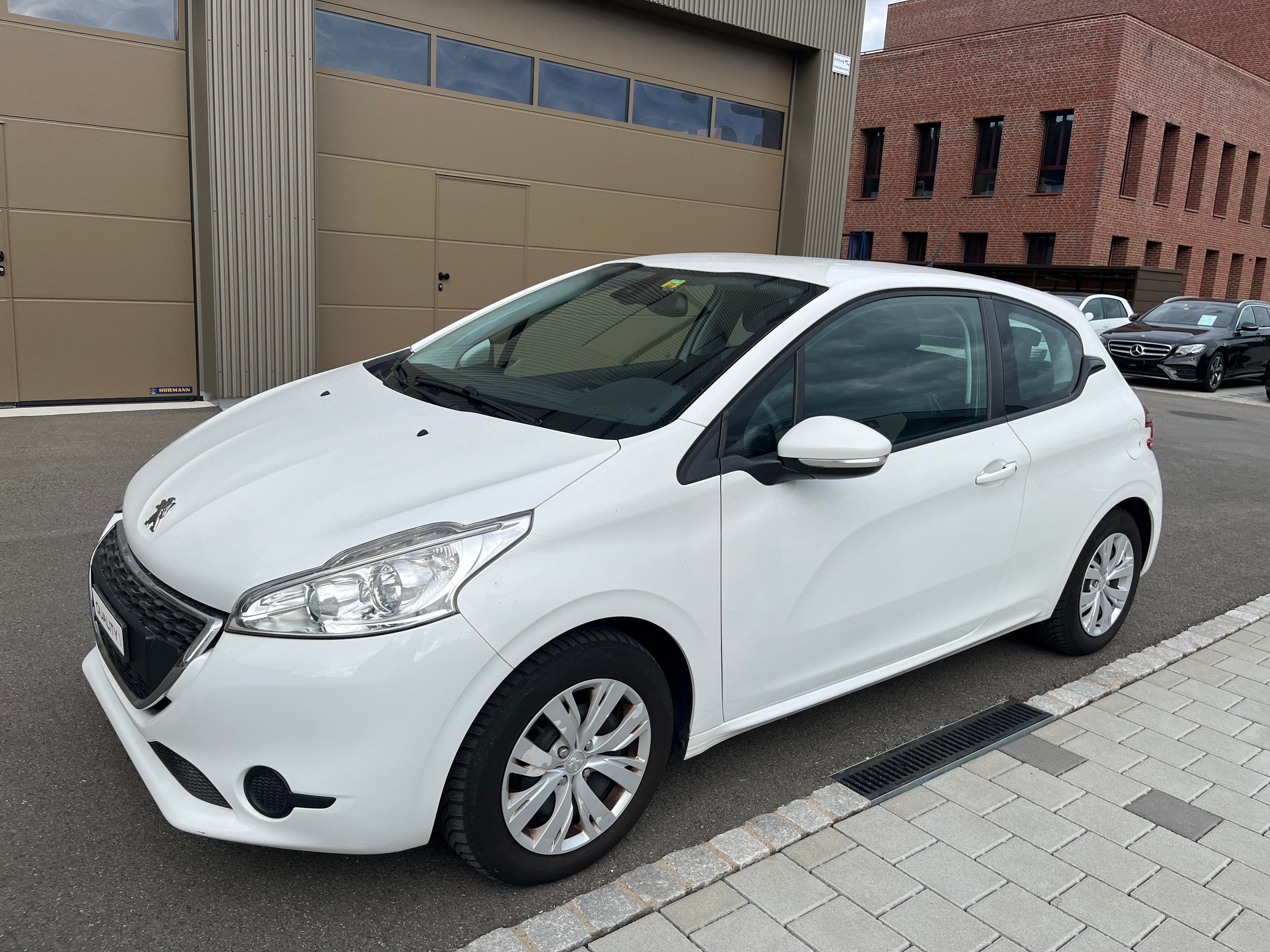 PEUGEOT 208 1.2 VTI Active