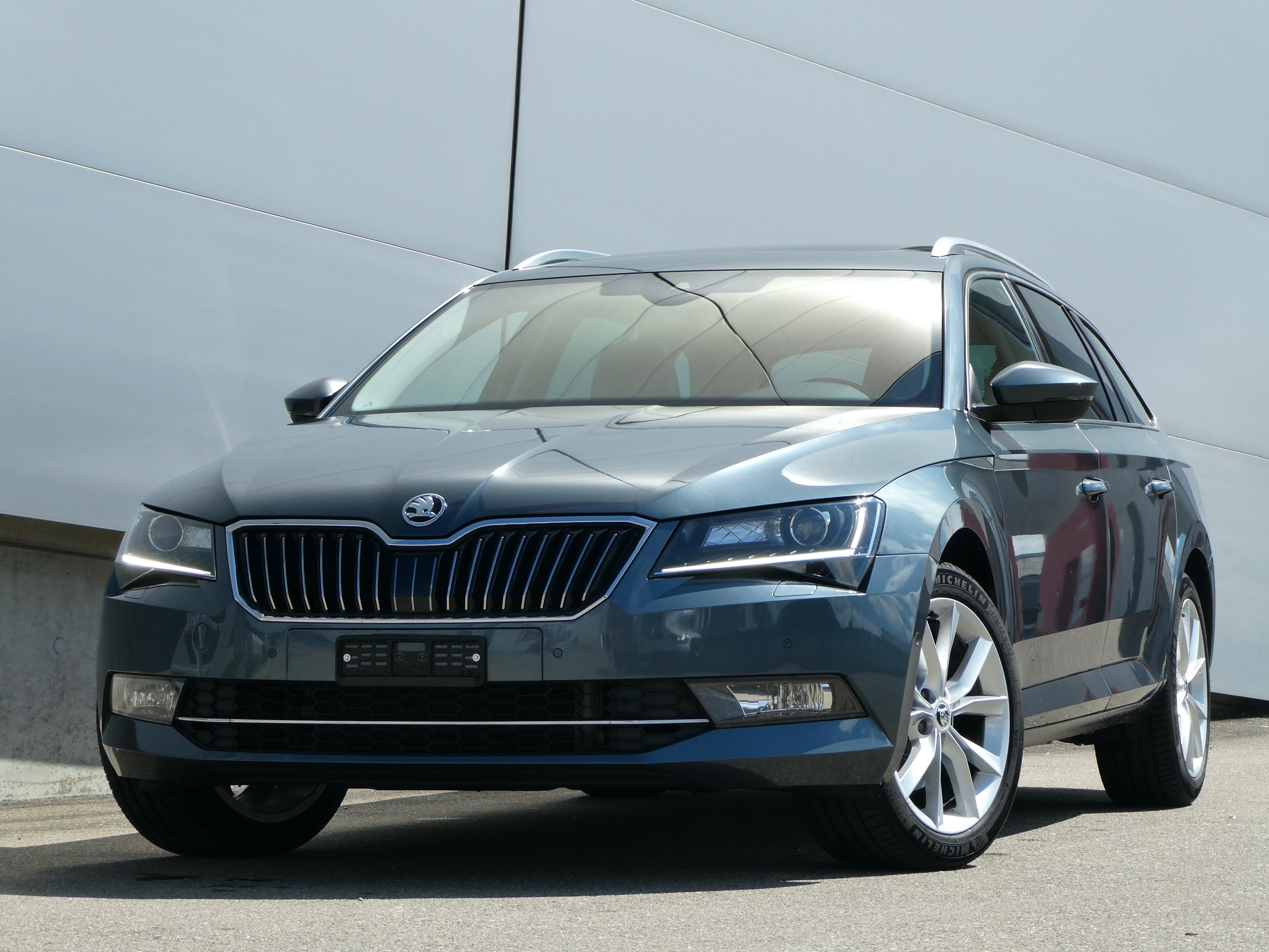 SKODA Superb Combi 2.0 TDi Style 4x4 DSG