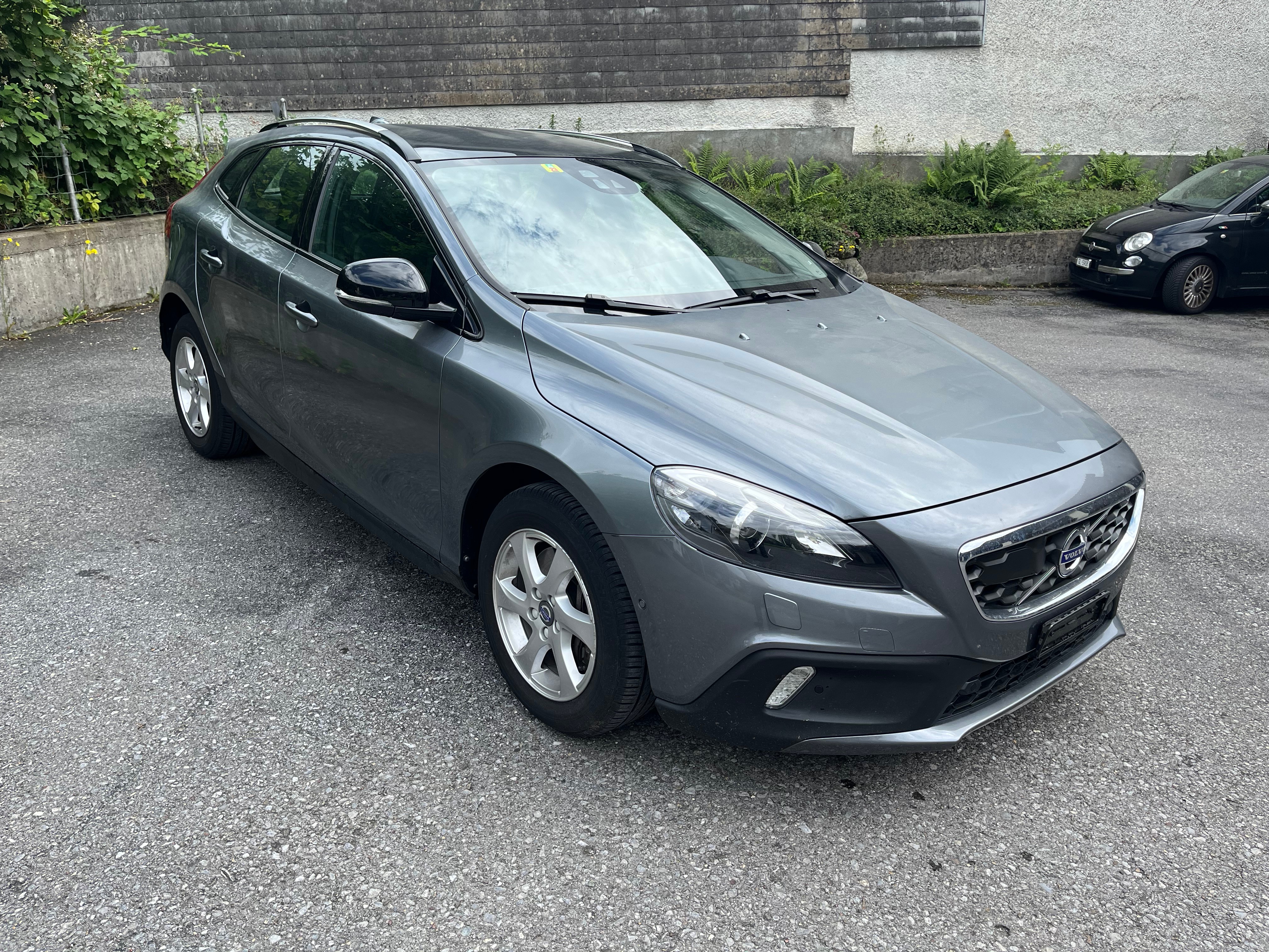 VOLVO V40 Cross Country T4 2.0 AWD Momentum Geartronic