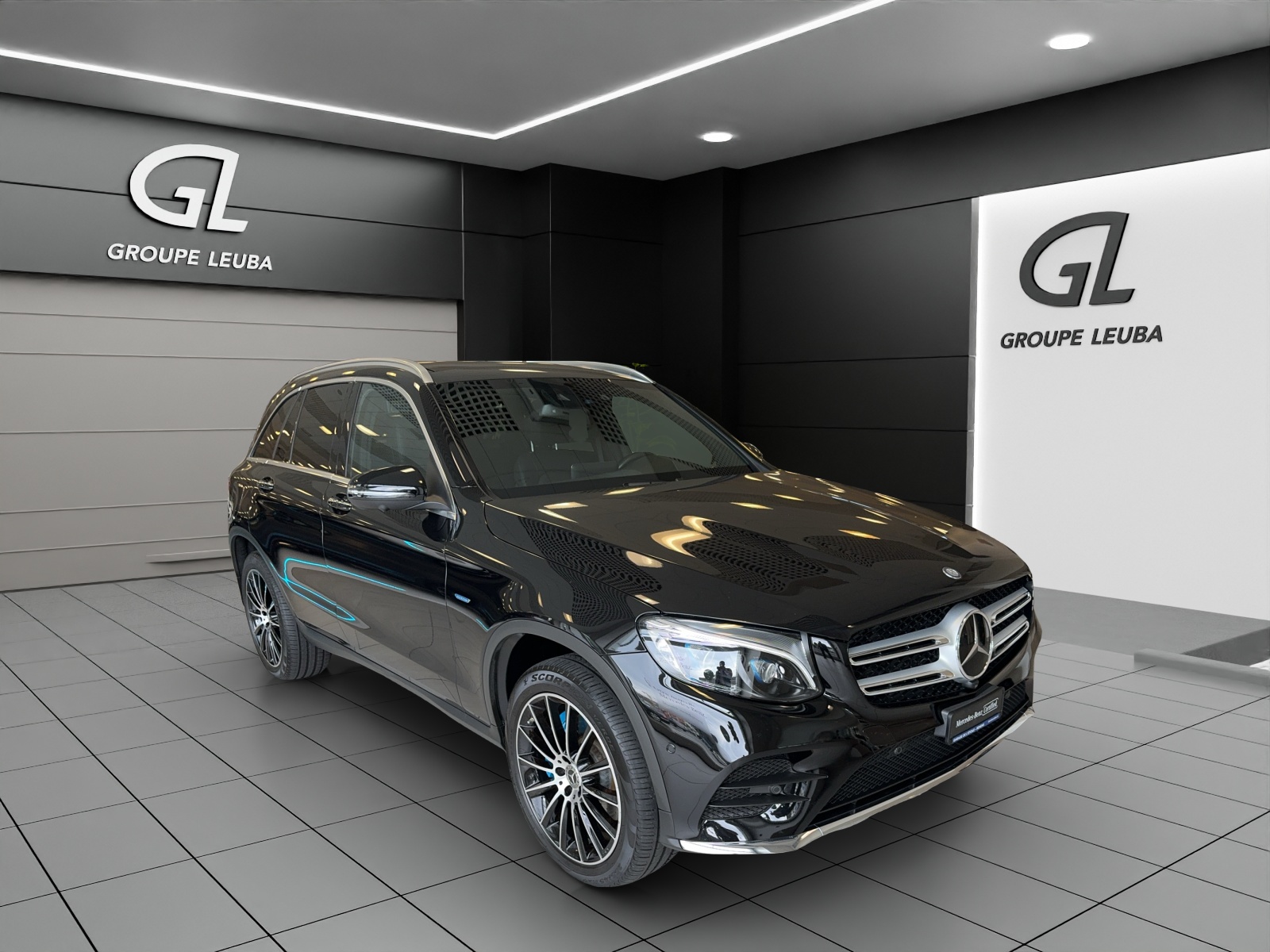 MERCEDES-BENZ GLC 350 e AMG Line 4Matic