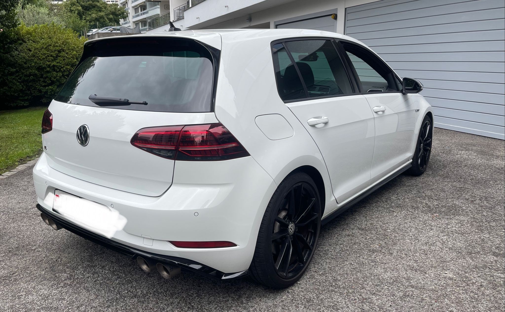 VW Golf 2.0 TSI R 4Motion DSG