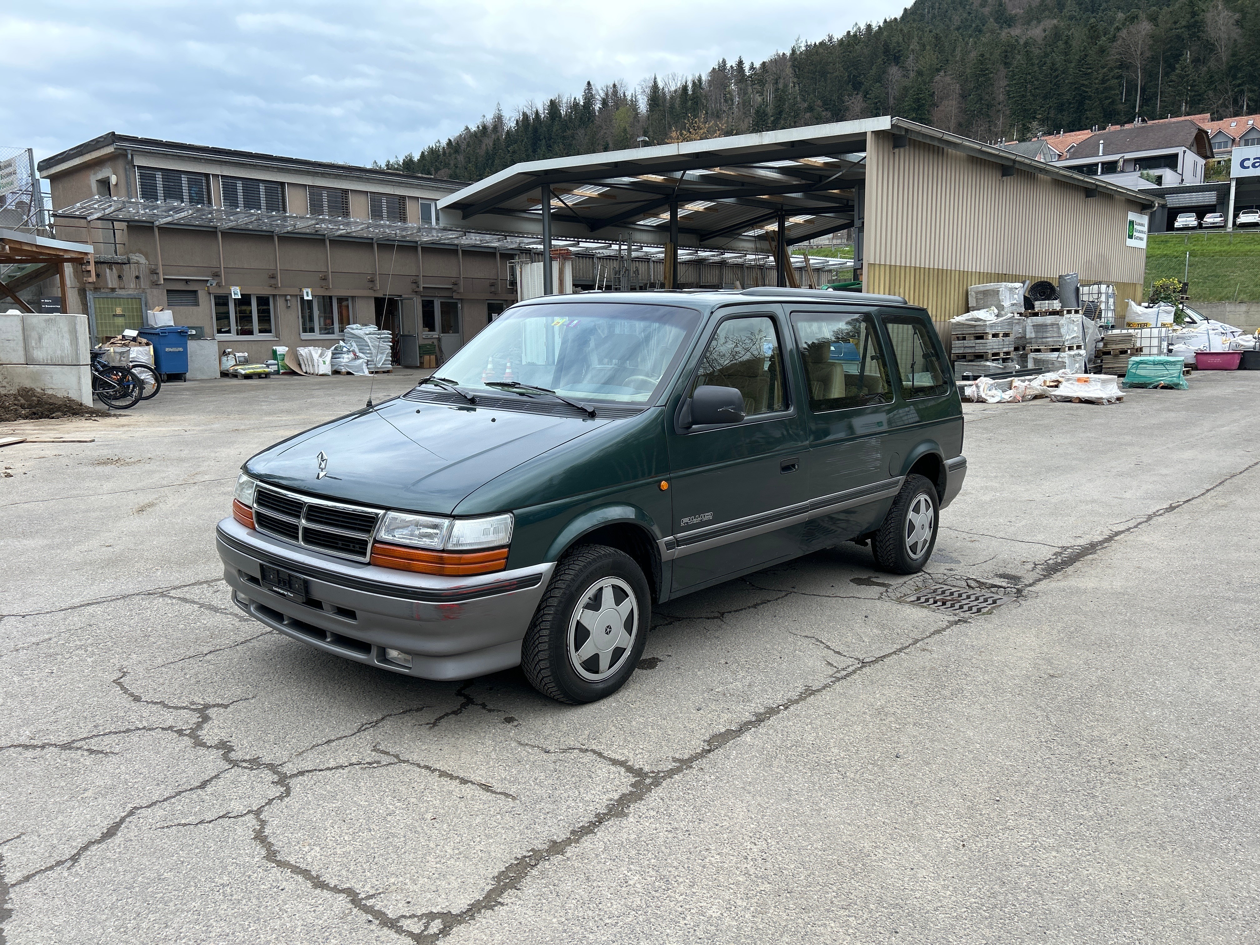 CHRYSLER Voyager LE 3.3