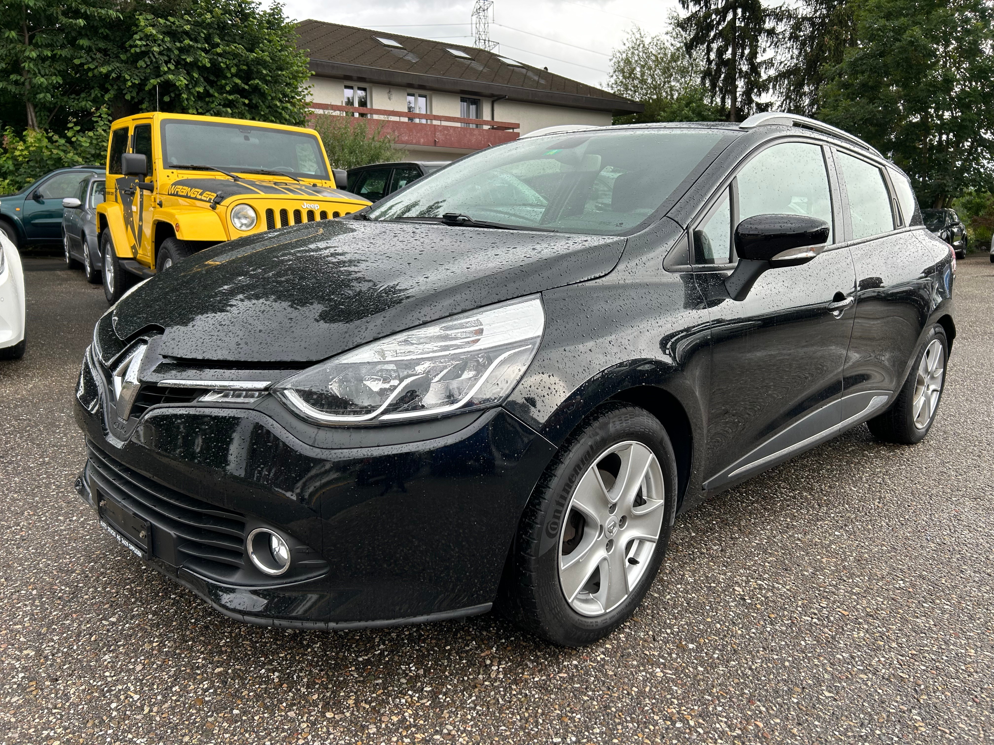 RENAULT Clio Grandtour 1.2 16V T Dynamique EDC