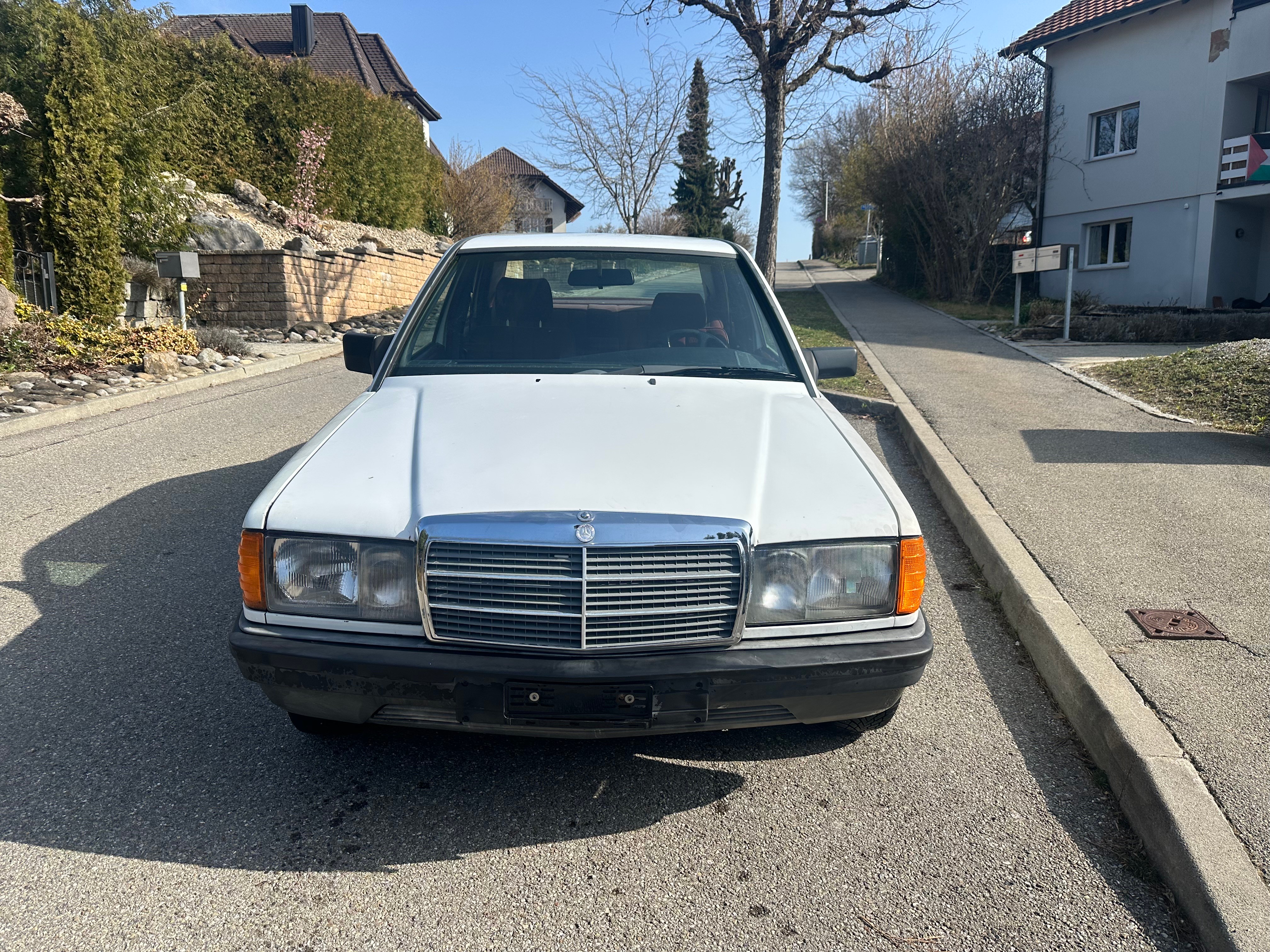 MERCEDES-BENZ 190 E 2.0