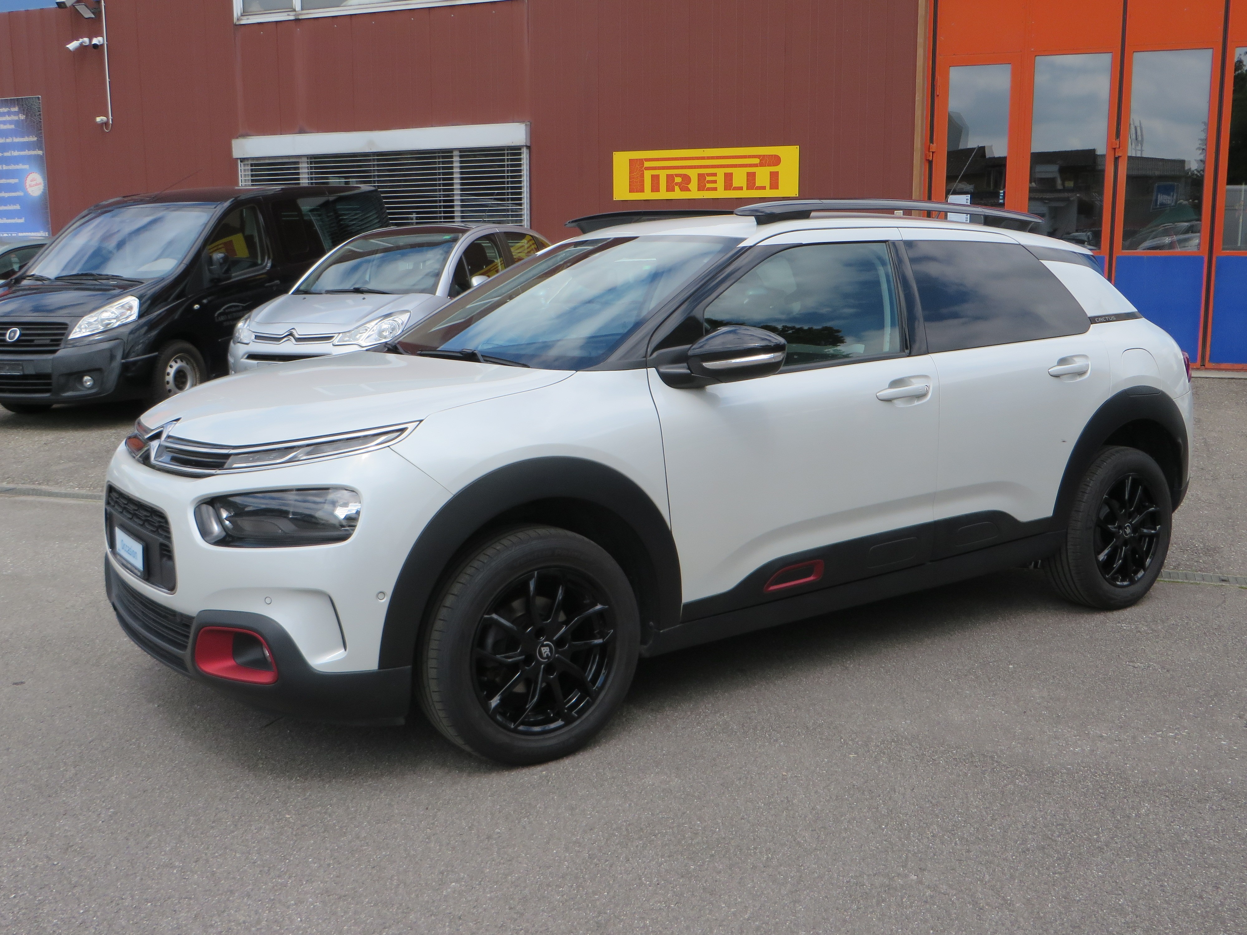 CITROEN C4 Cactus 1.2 Pure Tech Shine