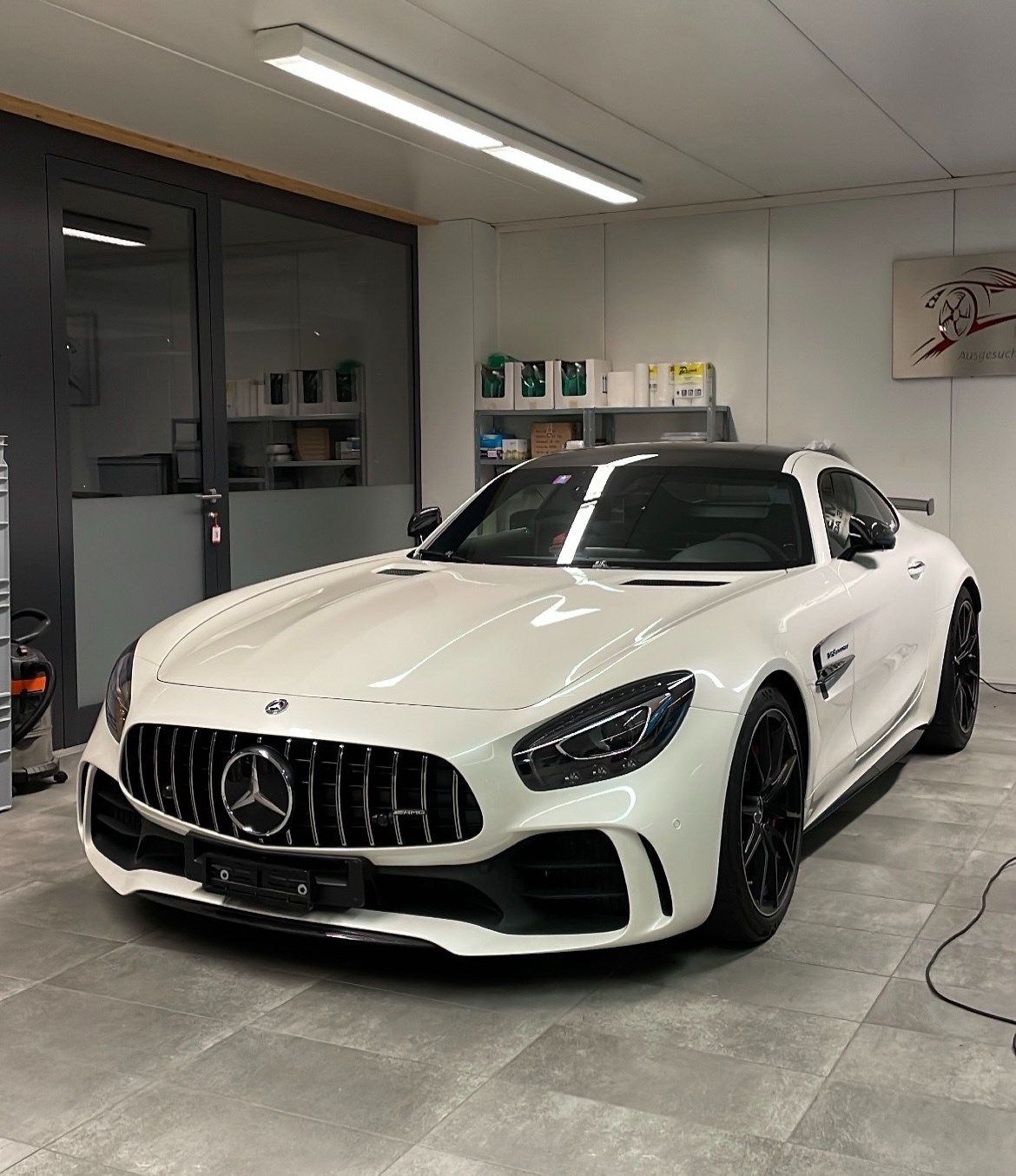 MERCEDES-BENZ AMG GT R Speedshift DCT