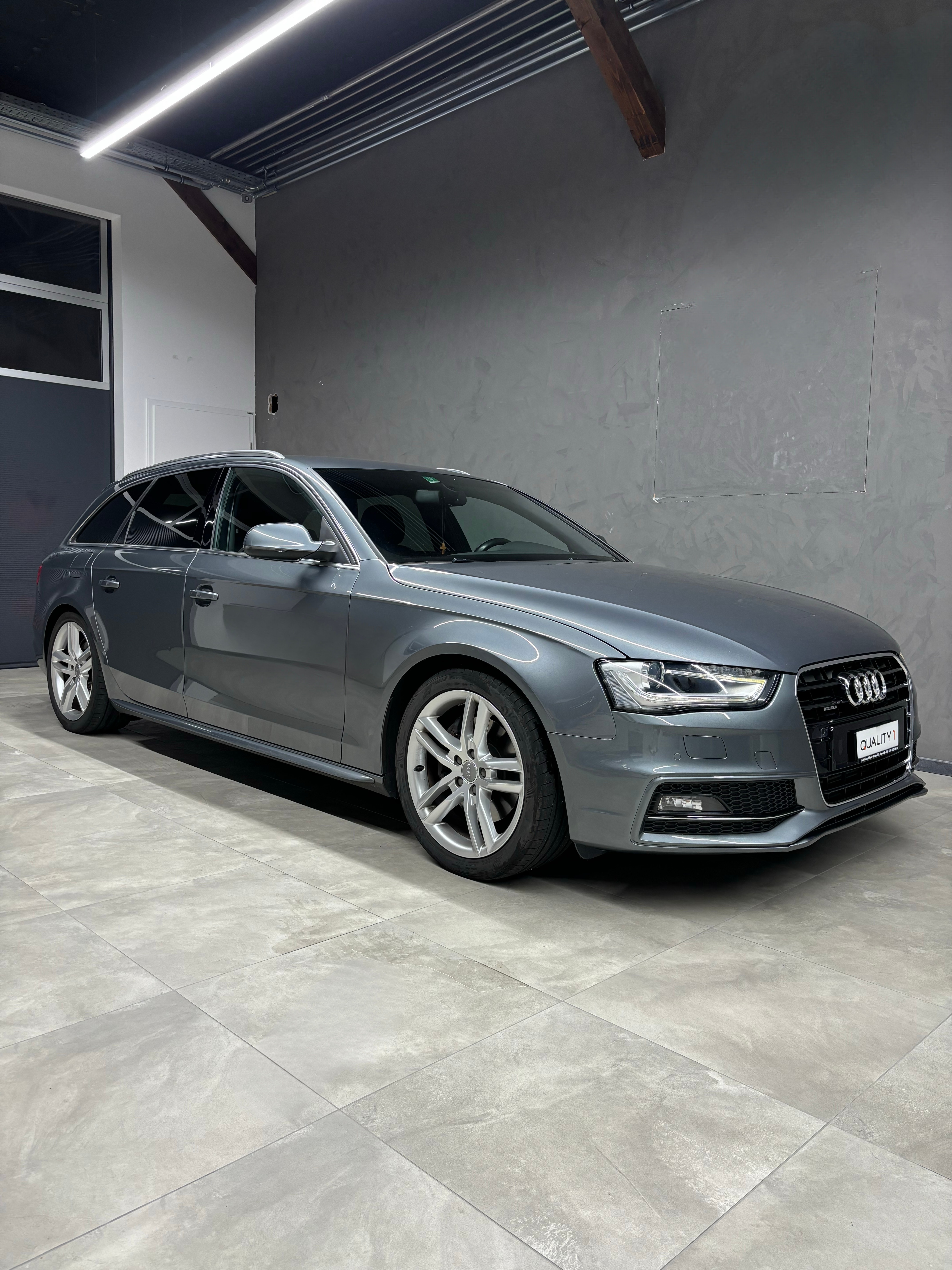 AUDI A4 Avant 2.0 TFSI quattro s-tronic