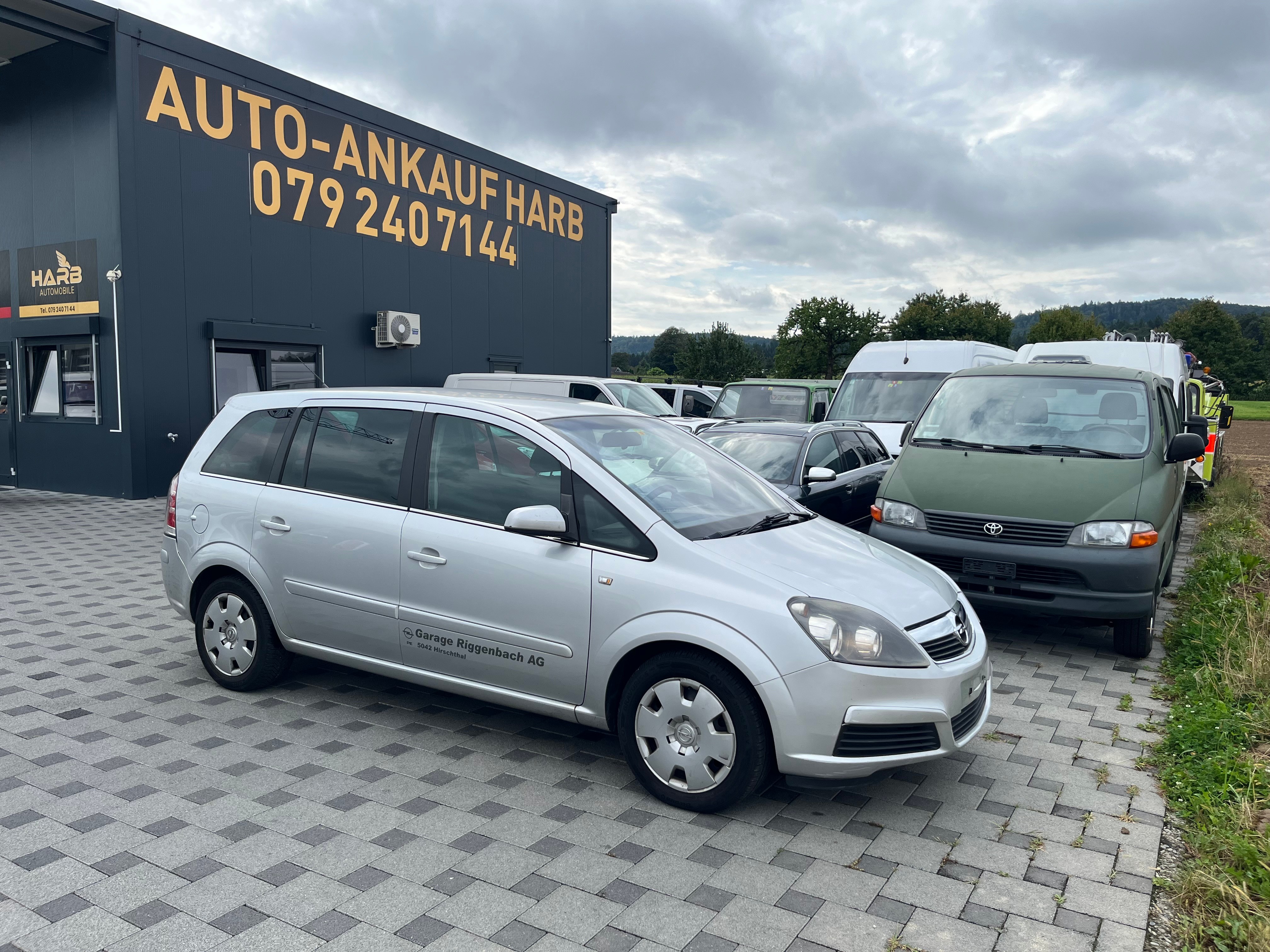 OPEL Zafira 2.2i 16V Essentia