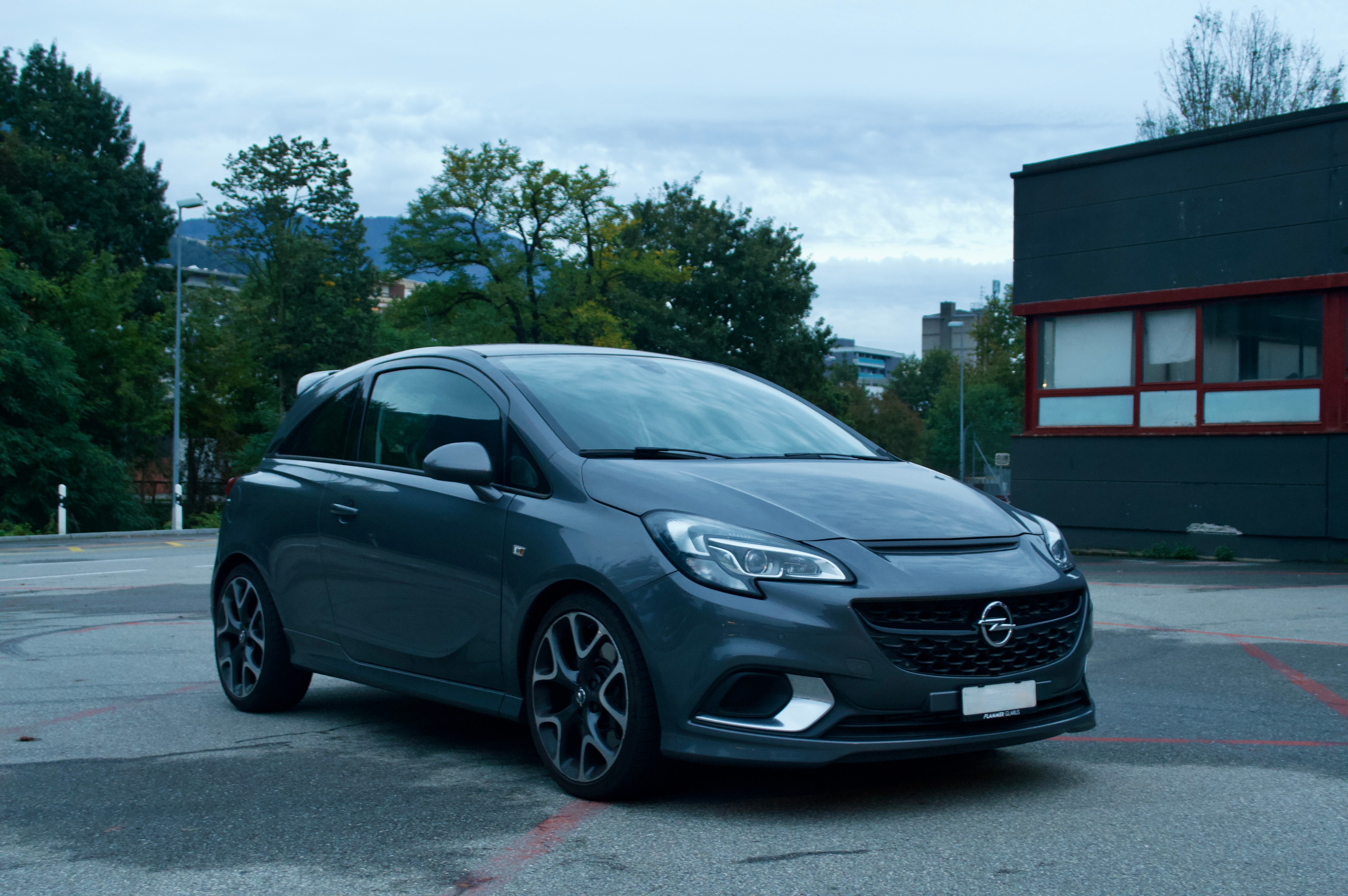 OPEL Corsa 1.6 Turbo OPC