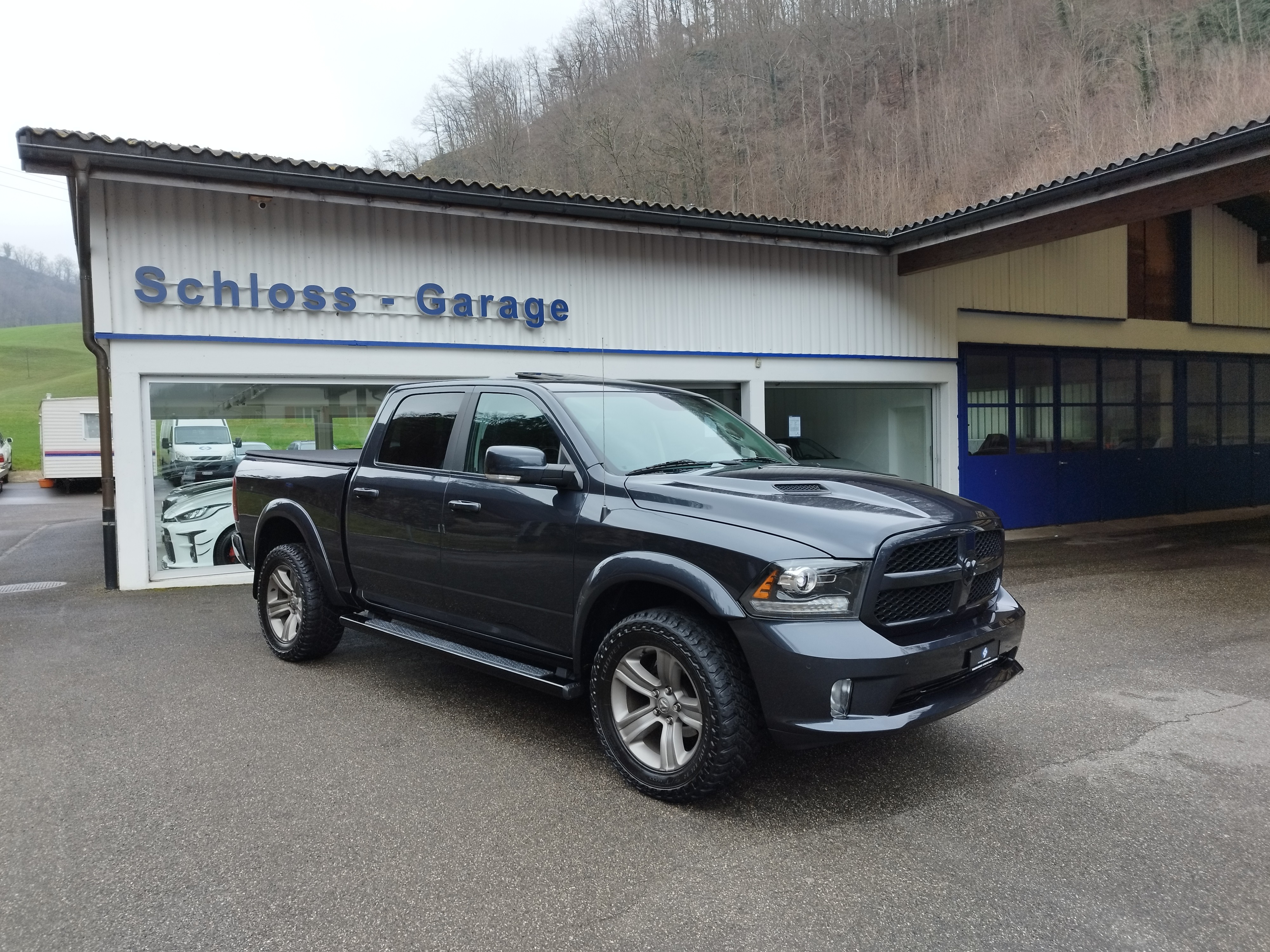 DODGE 1500 Sport V8 4x4 Crew Cab