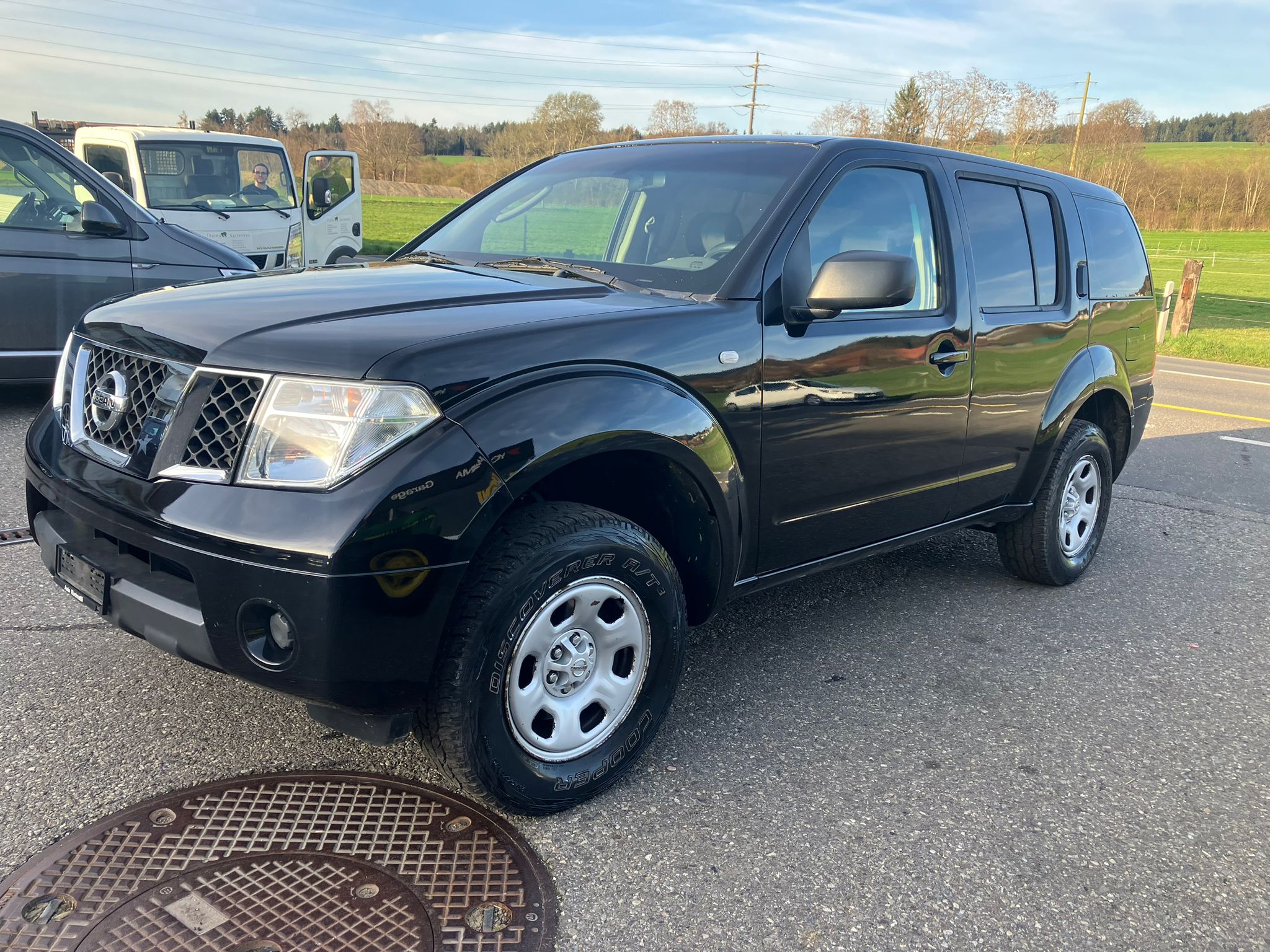 NISSAN Pathfinder 2.5 dCi XE