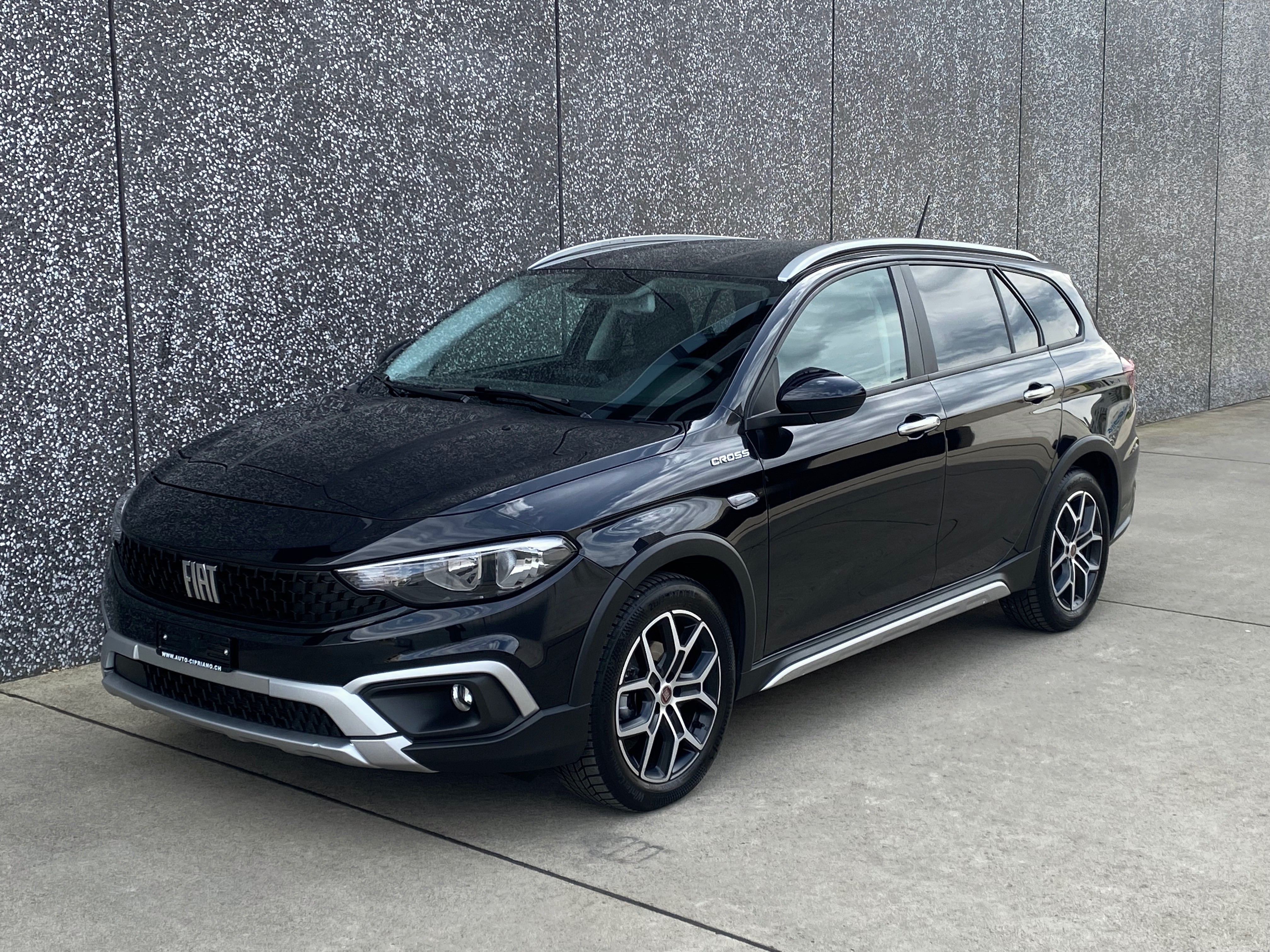 FIAT Tipo 1.5 Hybrid Station Wagon *Cross*