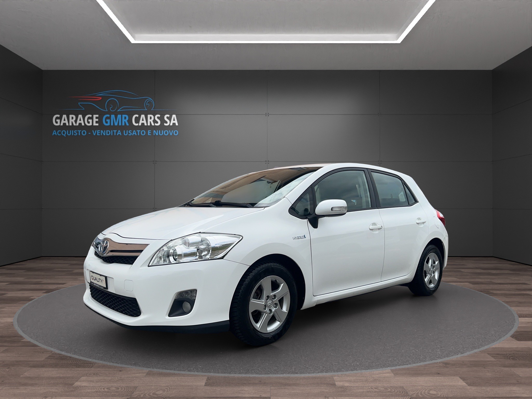 TOYOTA Auris 1.8 16V HSD Linea Luna