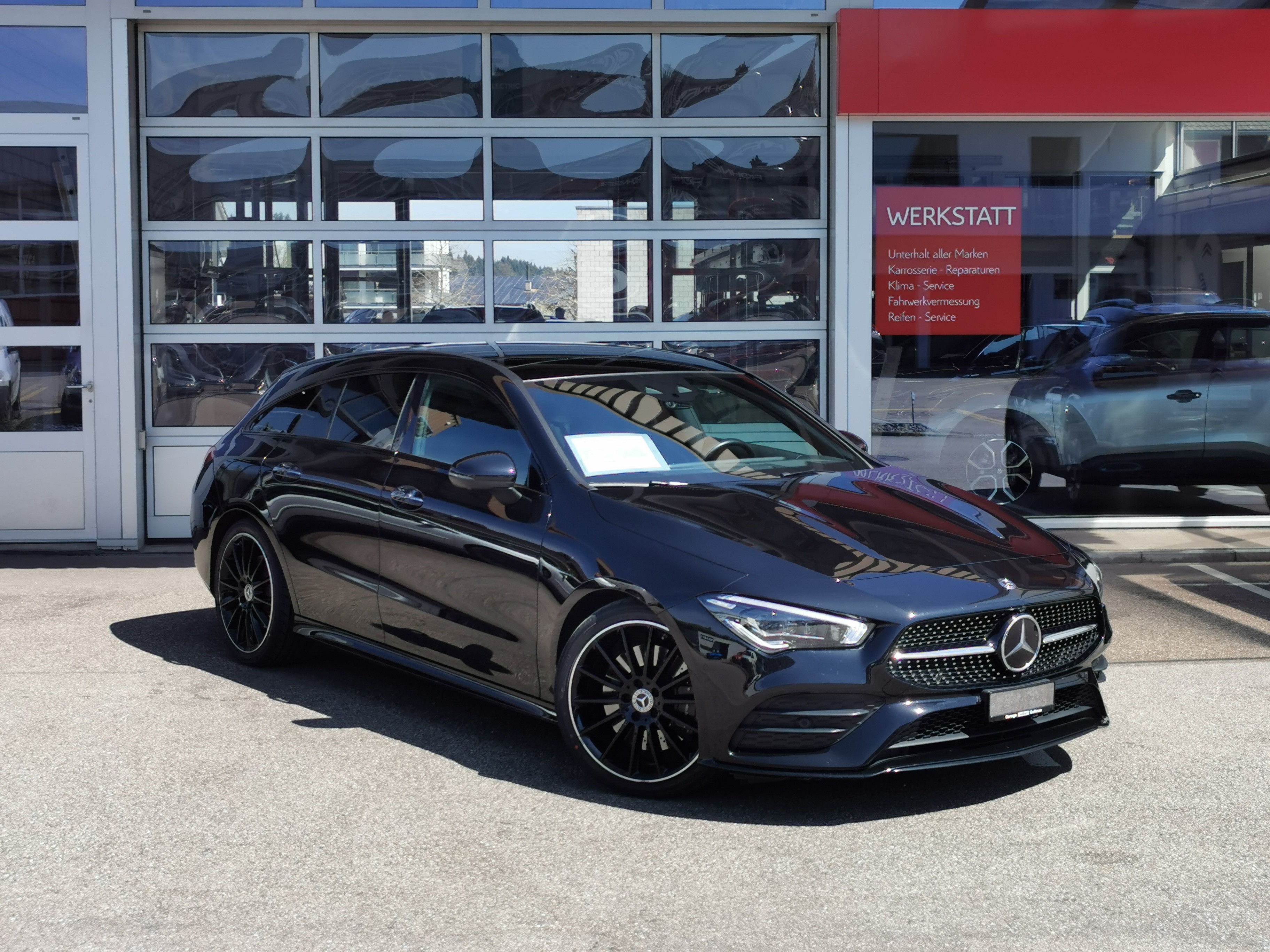 MERCEDES-BENZ CLA Shooting Brake 250 4Matic 7G-DCT AMG Line