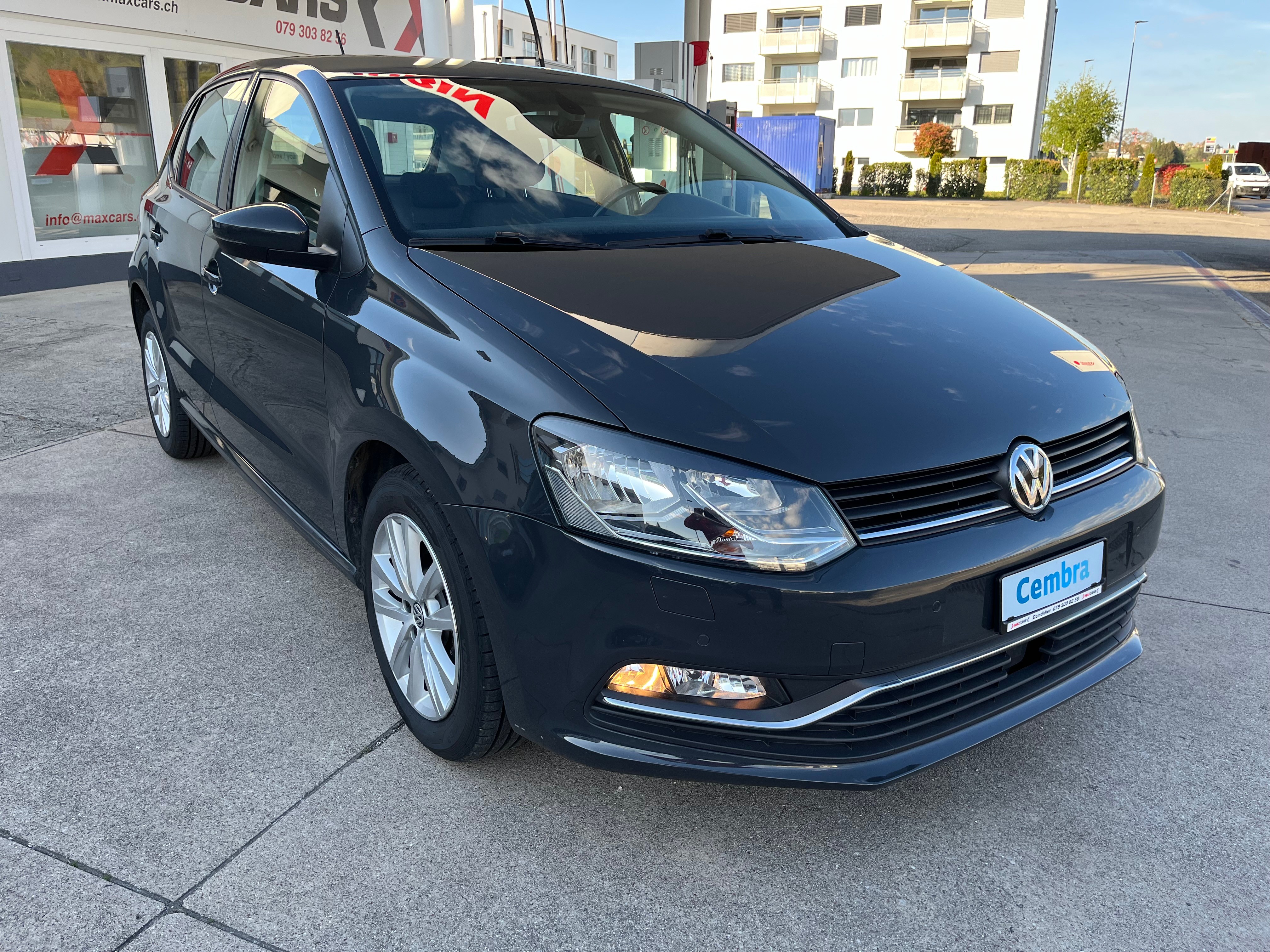 VW Polo 1.2 TSI BMT Comfortline DSG de 1ère main! Couleur gris nardo d'origine, très rare. Très soignée!