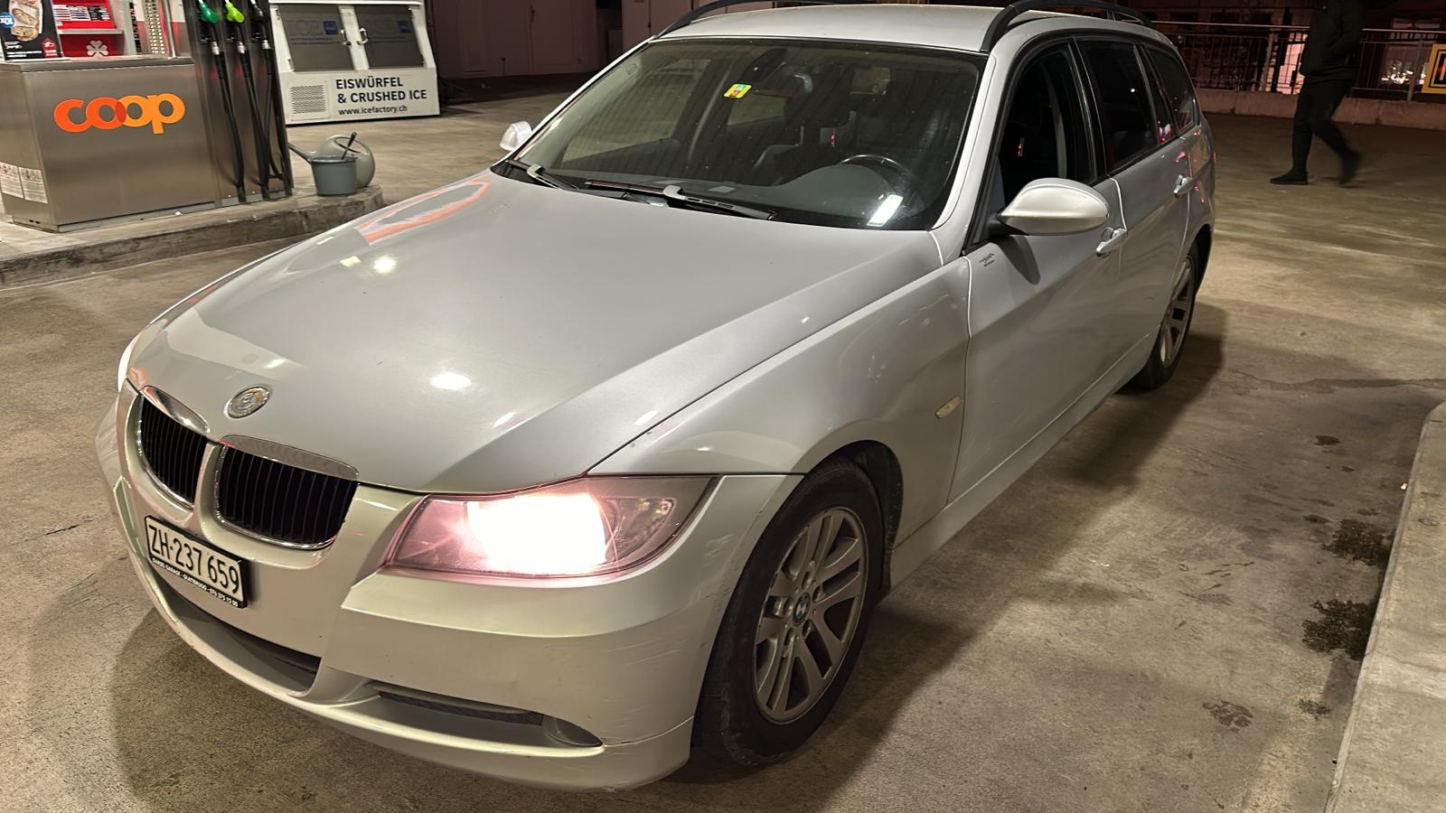 BMW 320i Touring Access Steptronic