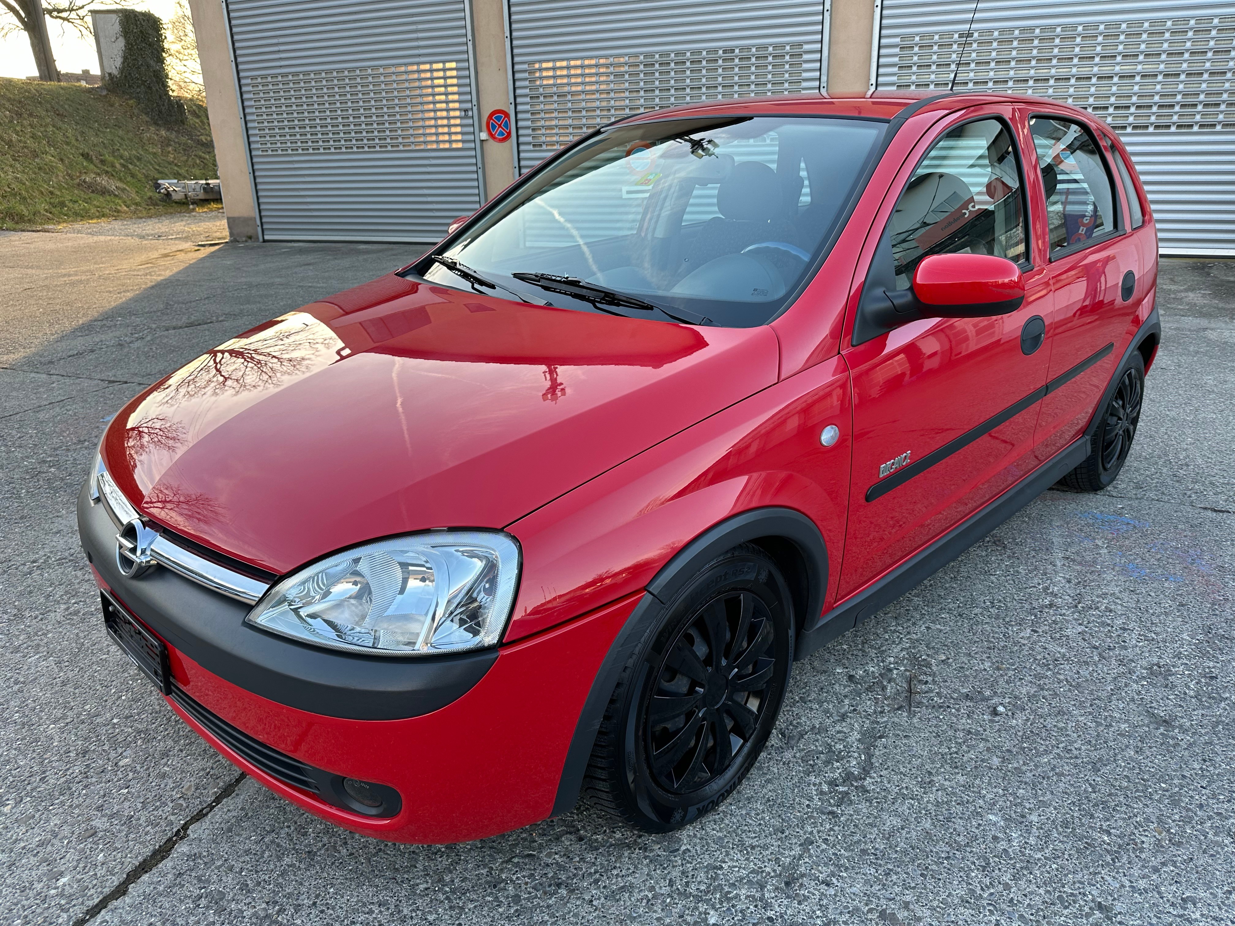 OPEL Corsa 1.4 16V Elegance