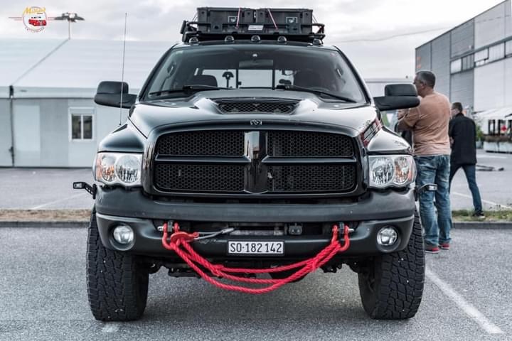 DODGE Ram Powerwagon 2500 Hemi Offroadversion ab MFK