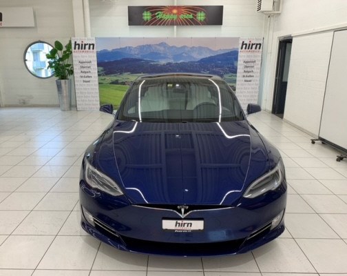 TESLA Model S 75 D