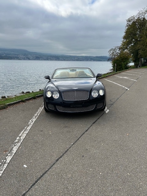 BENTLEY Continental GTC 6.0 W12 / Mulliner