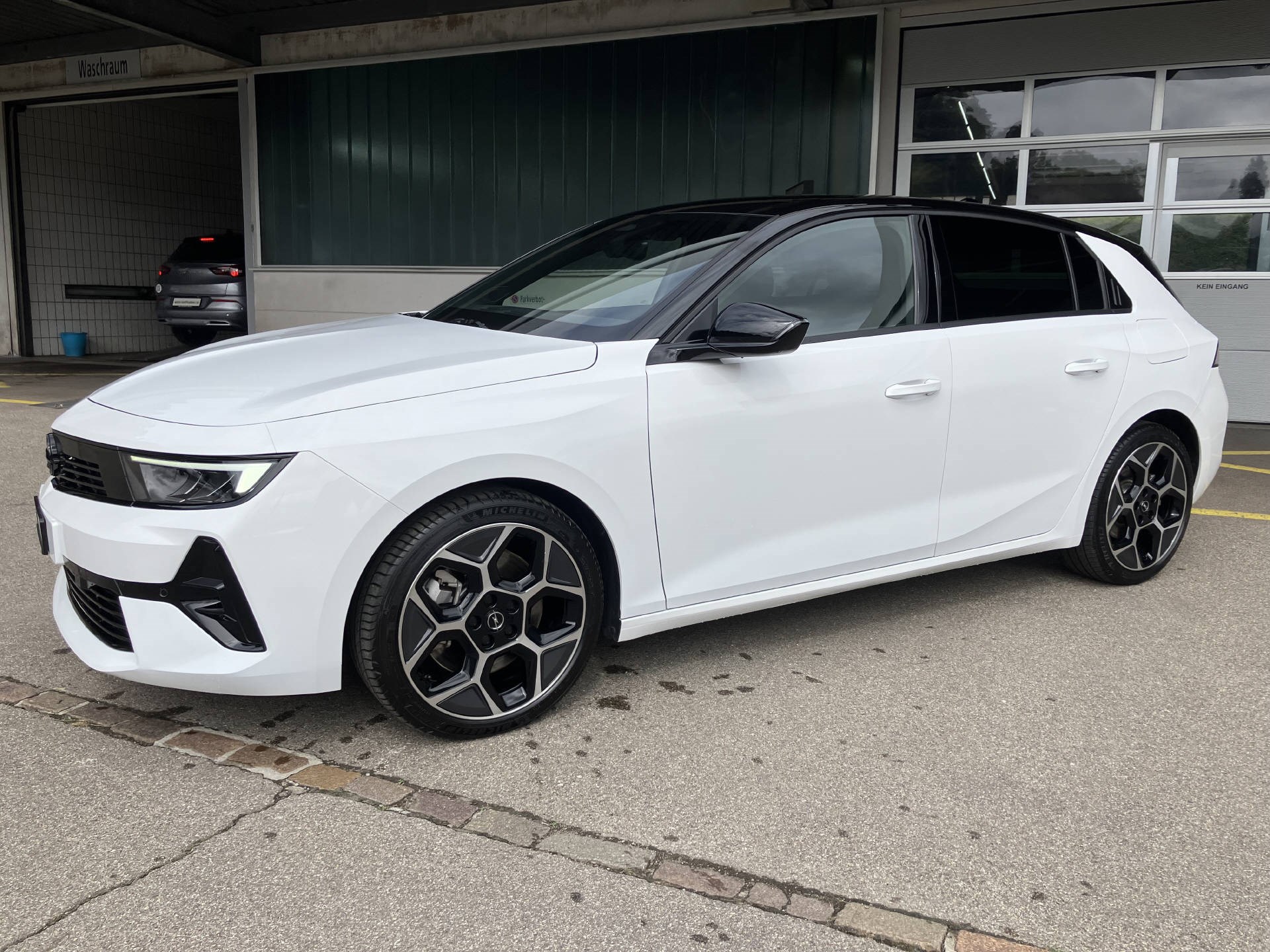 OPEL Astra 1.6 T PHEV 180 Swiss Plus