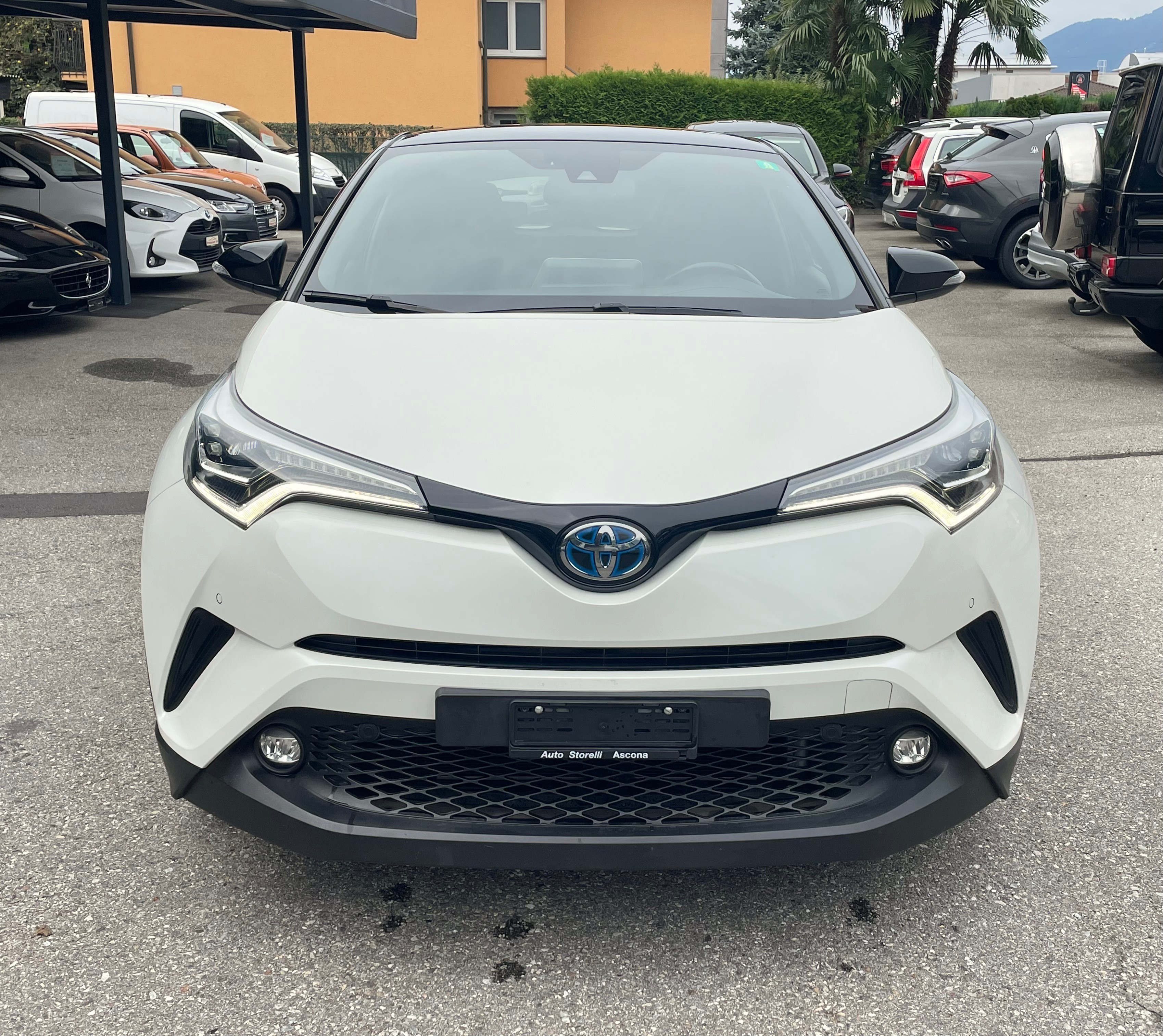 TOYOTA C-HR 1.8 HSD Trend CVT