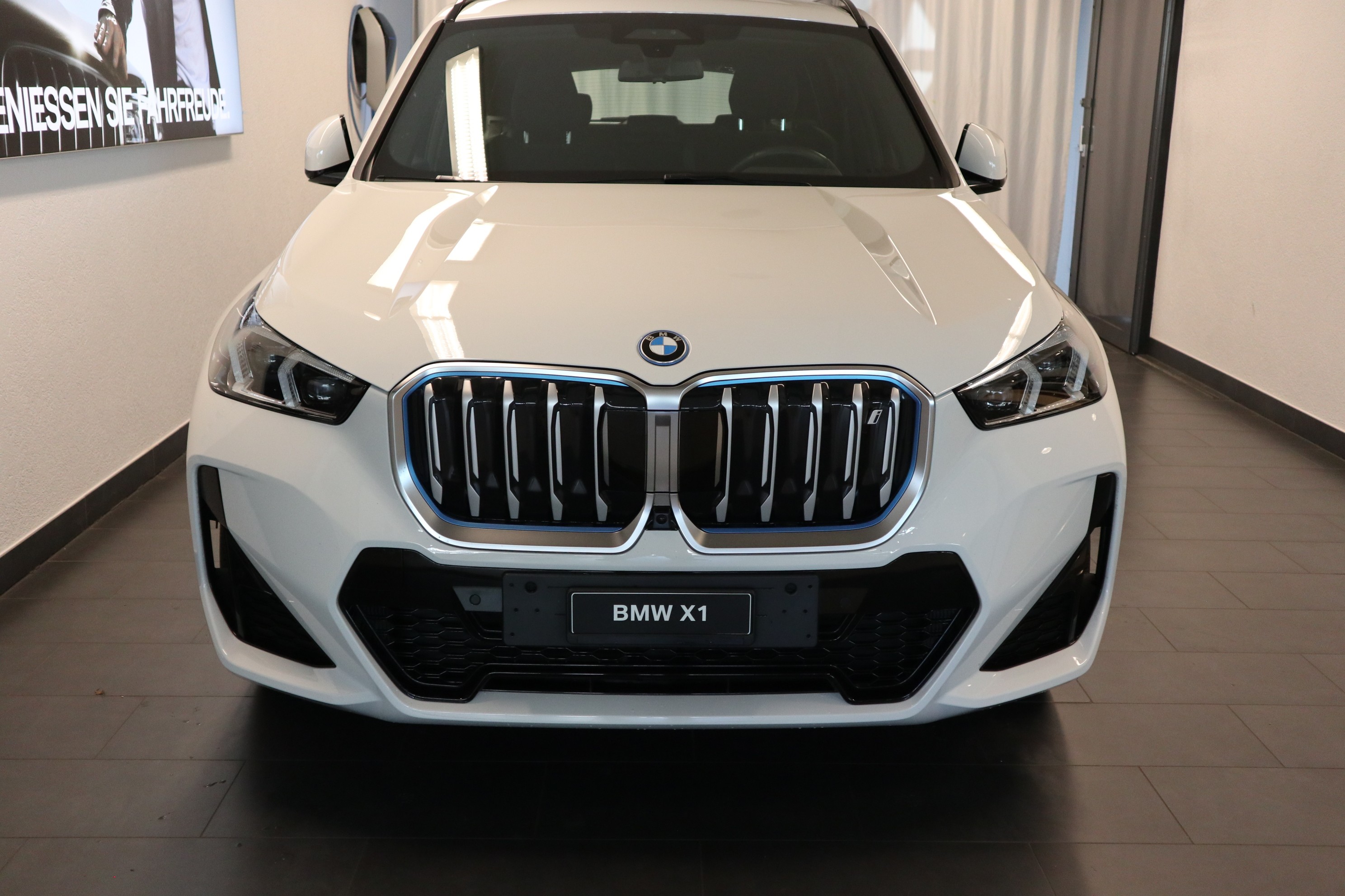 BMW iX1 xDrive 30 M Sport