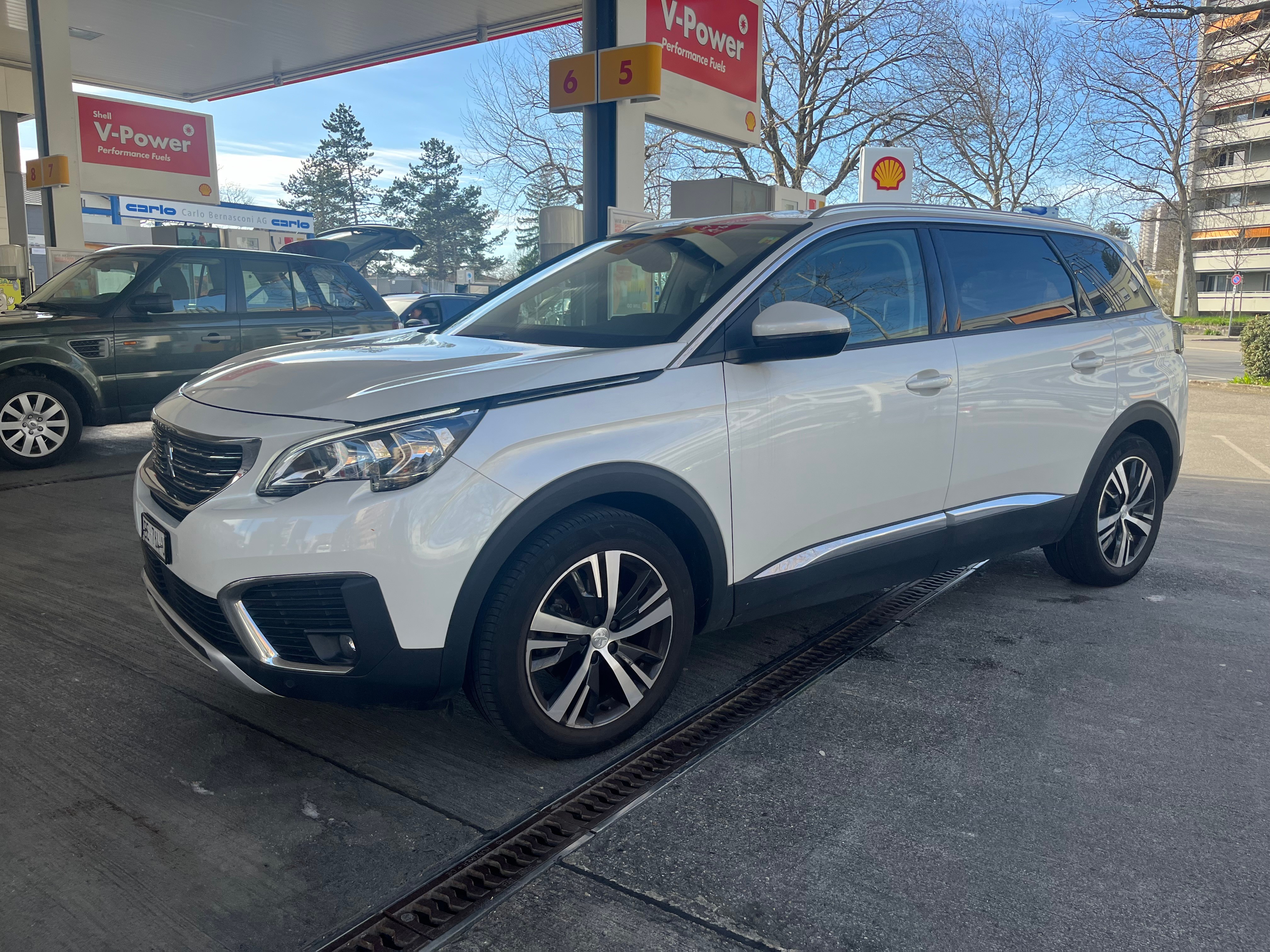 PEUGEOT 5008 1.6 BlueHDi Allure