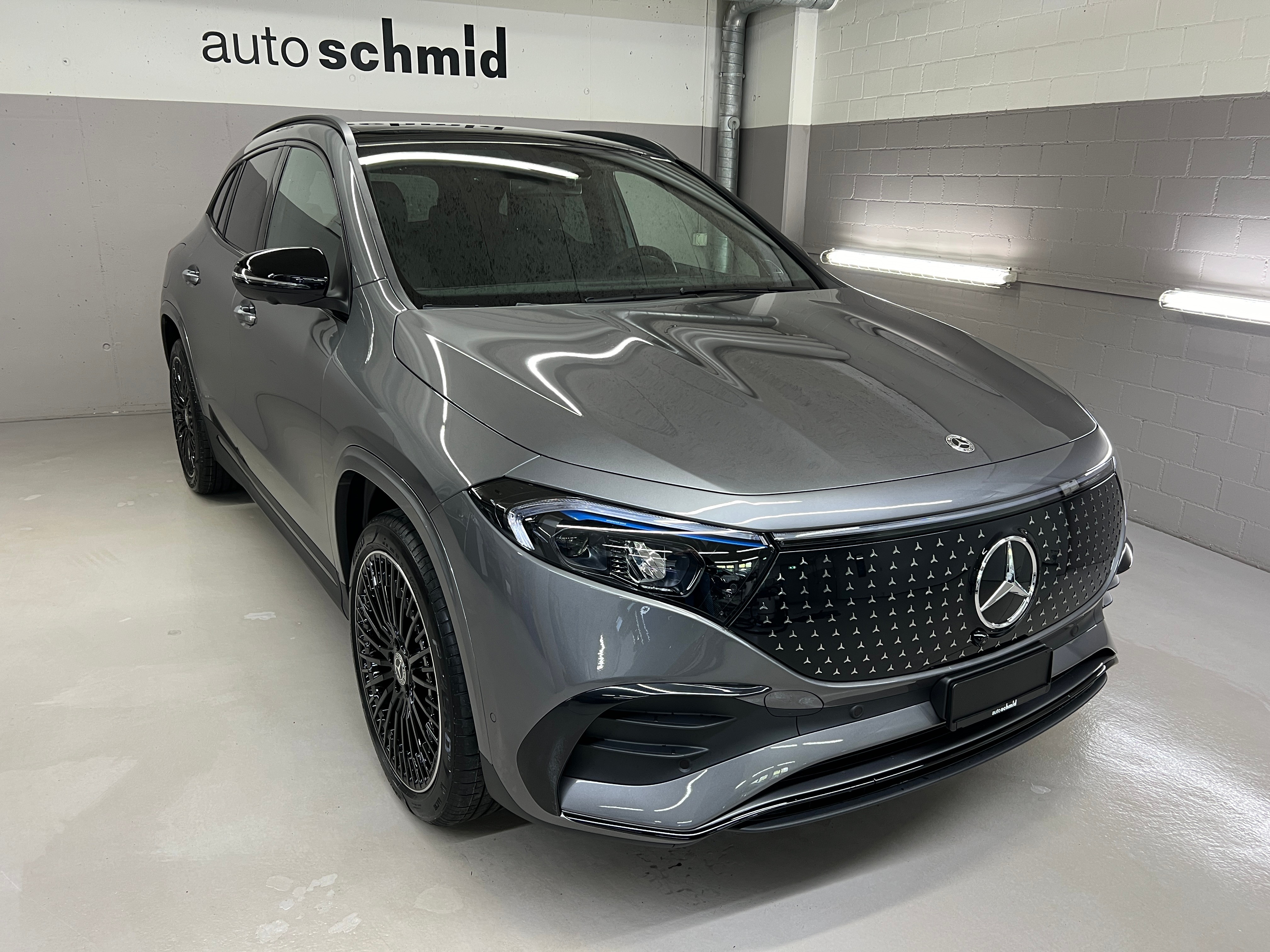 MERCEDES-BENZ EQA 350 66,5 kWh 4Matic Swiss Star