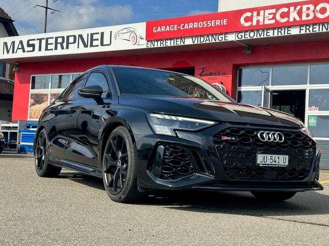 AUDI RS3 Limousine 2.5 TSI quattro S-tronic